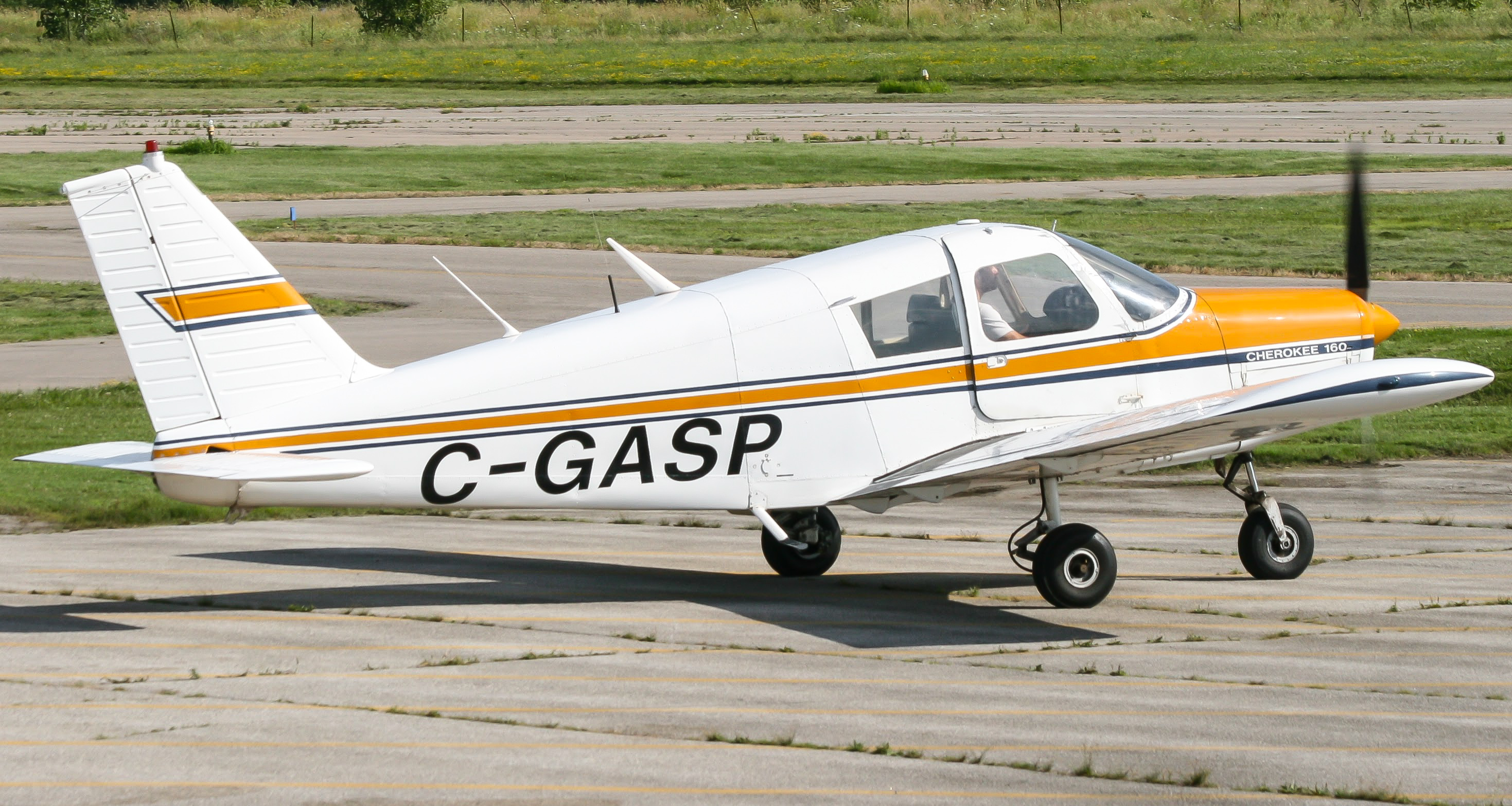 Full size: PRIVATE Piper PA-28-160 C-GASP at 