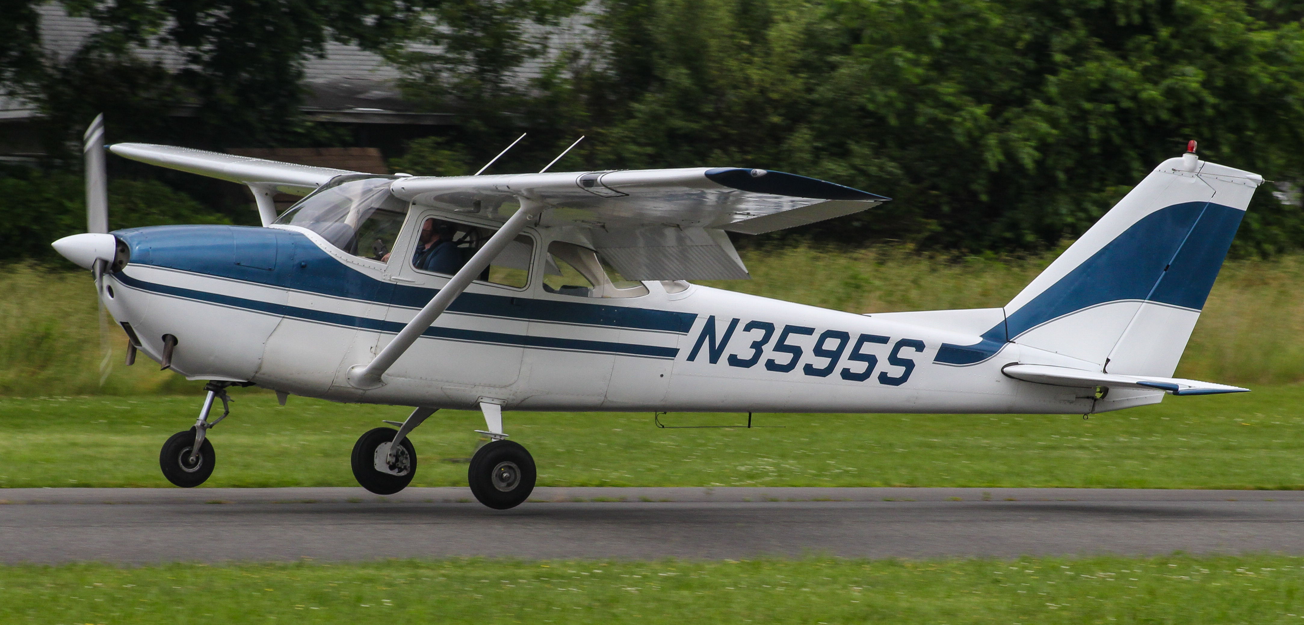 Full size: PRIVATE Cessna 172 N3595S at Cross Keys Airport