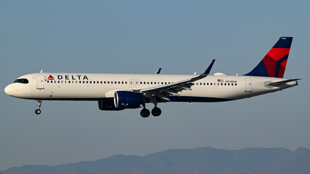 Full size: Delta Airlines Airbus A321NEO N538DN at Los Angeles International Airport
