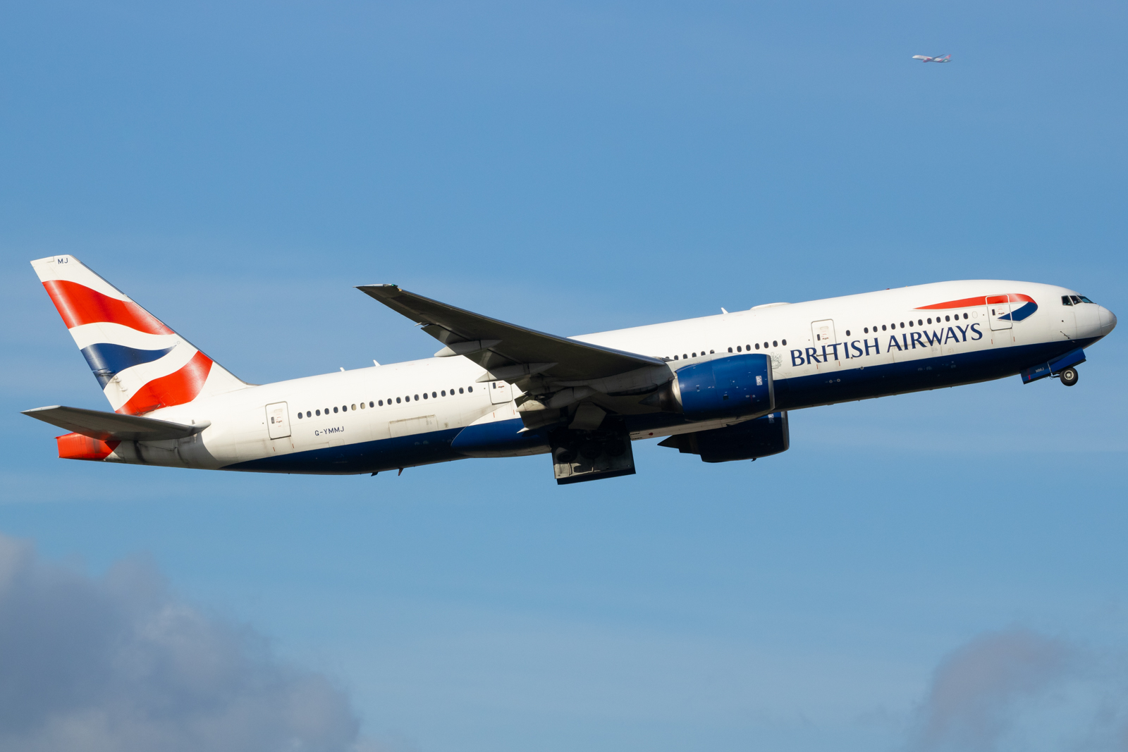Full size: British Airways Boeing 777-200ER  G-YMMJ at London Heathrow International Airport