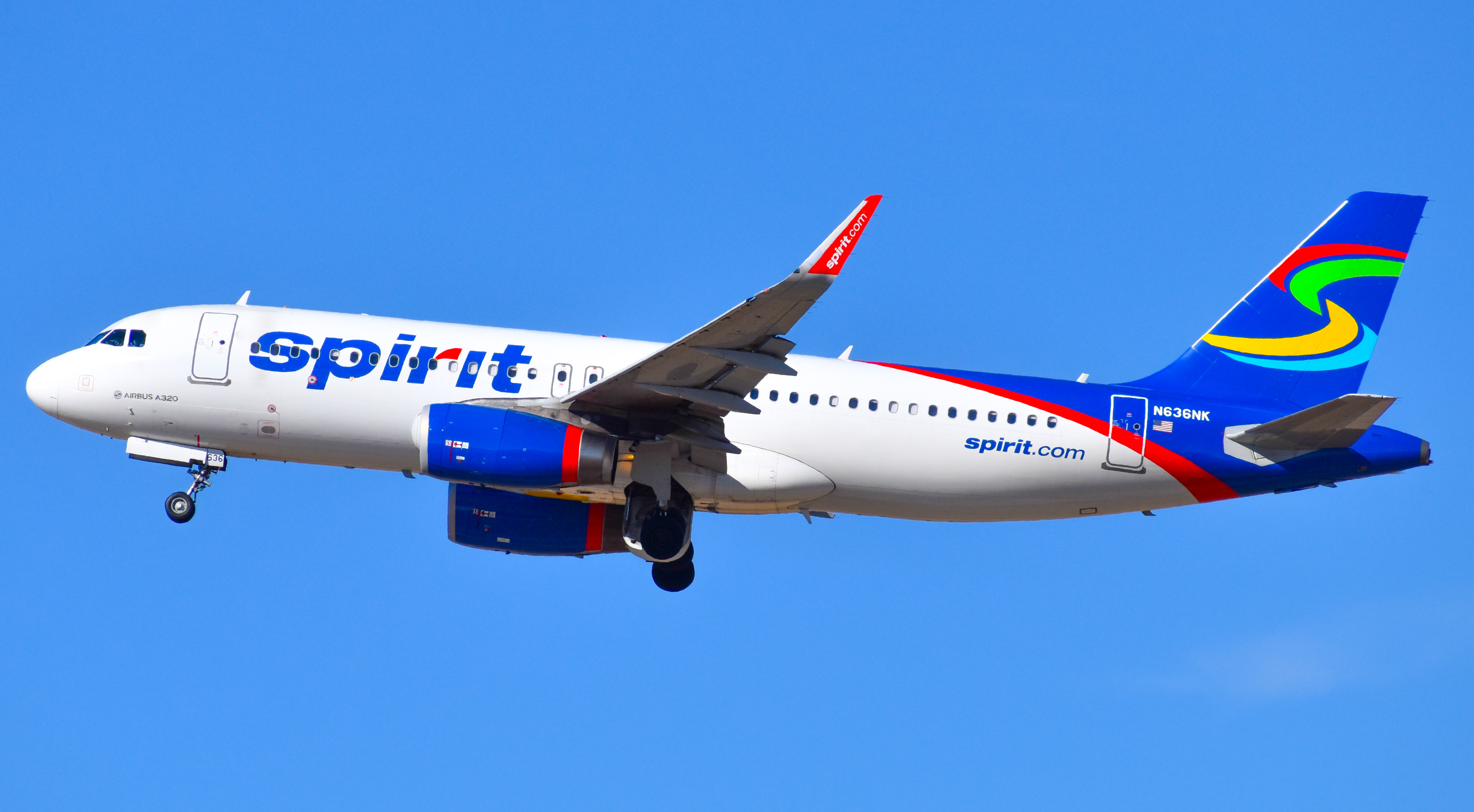 Full size: Spirit Airlines Airbus A320 N636NK at Denver International Airport