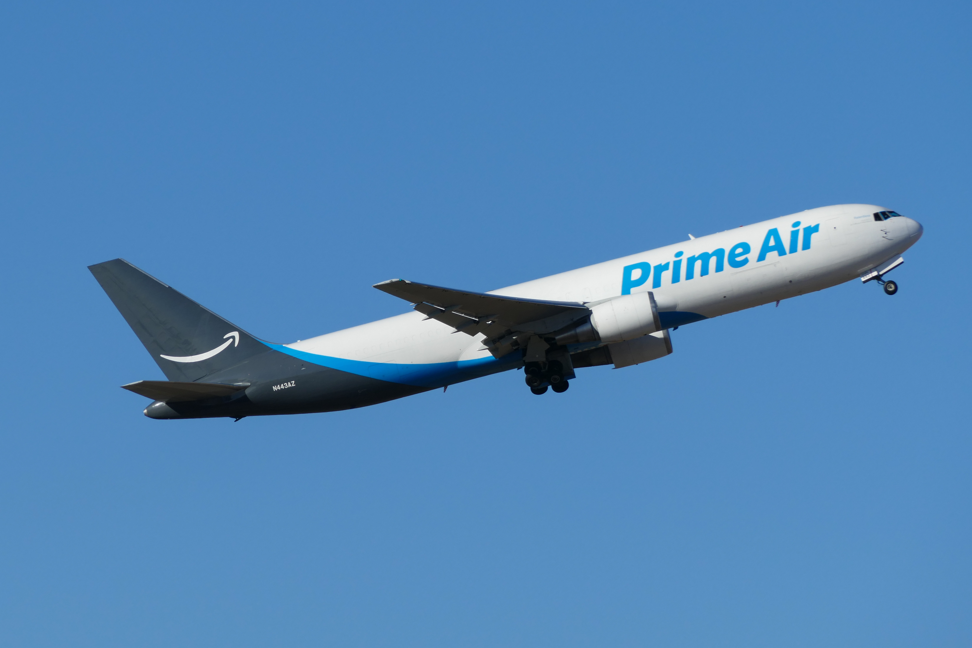 Full size: Prime Air Boeing 767-300ER N443AZ  at Austin-Bergstrom International Airport