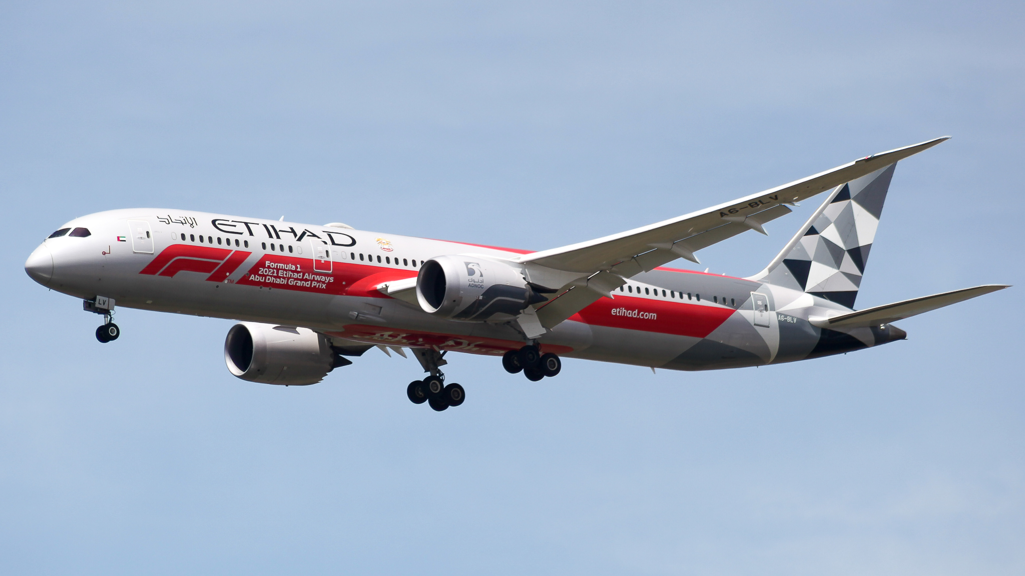 Full size: Etihad Airways Boeing 787-9 A6-BLV at Jakarta Soekarno Hatta International Airport