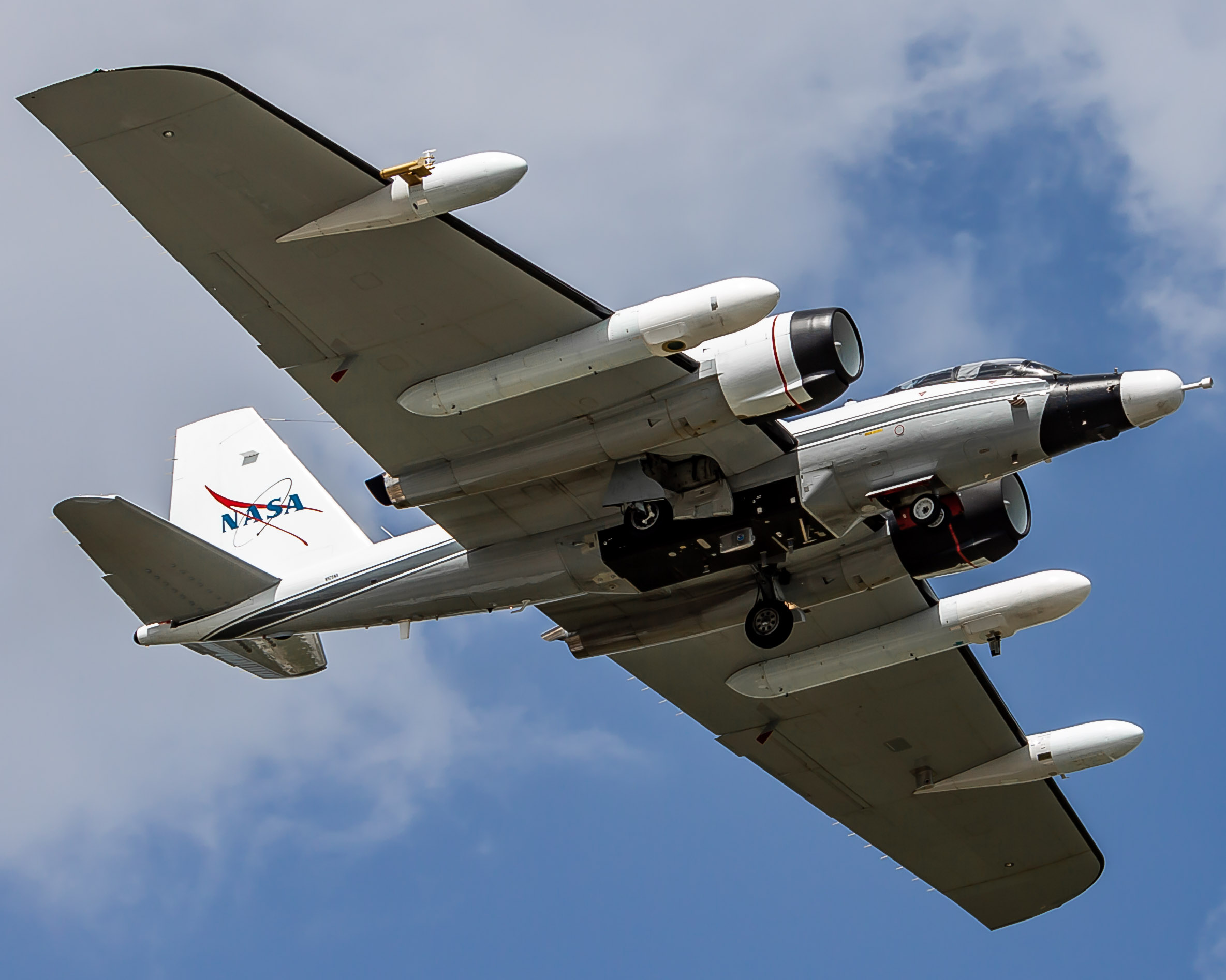 N926NA | NASA Martin WB-57 Canberra at EFD | AeroXplorer
