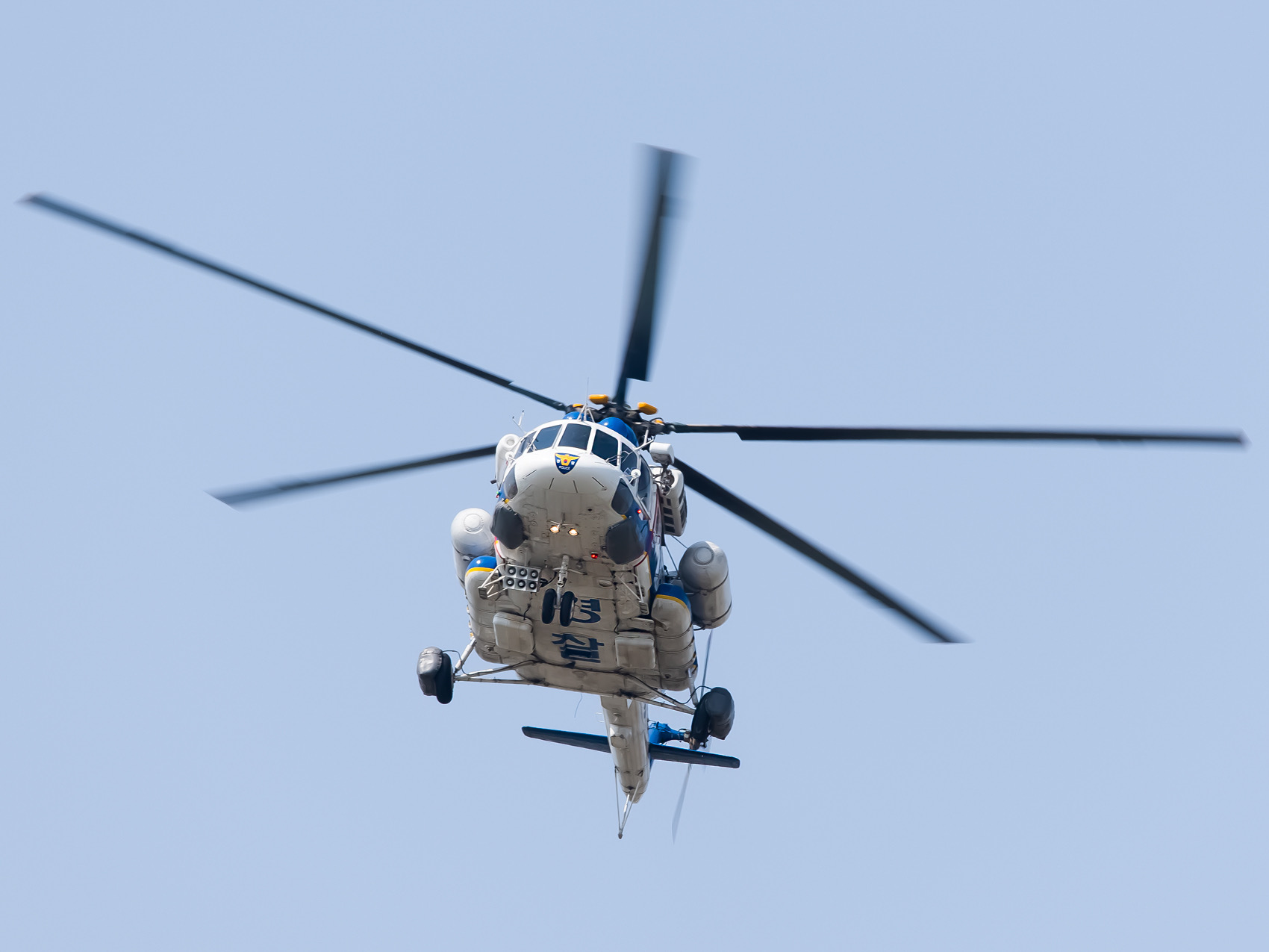 Full size: Korean National Police Mil Mi-172 983 at Seoul-Gimpo International Airport