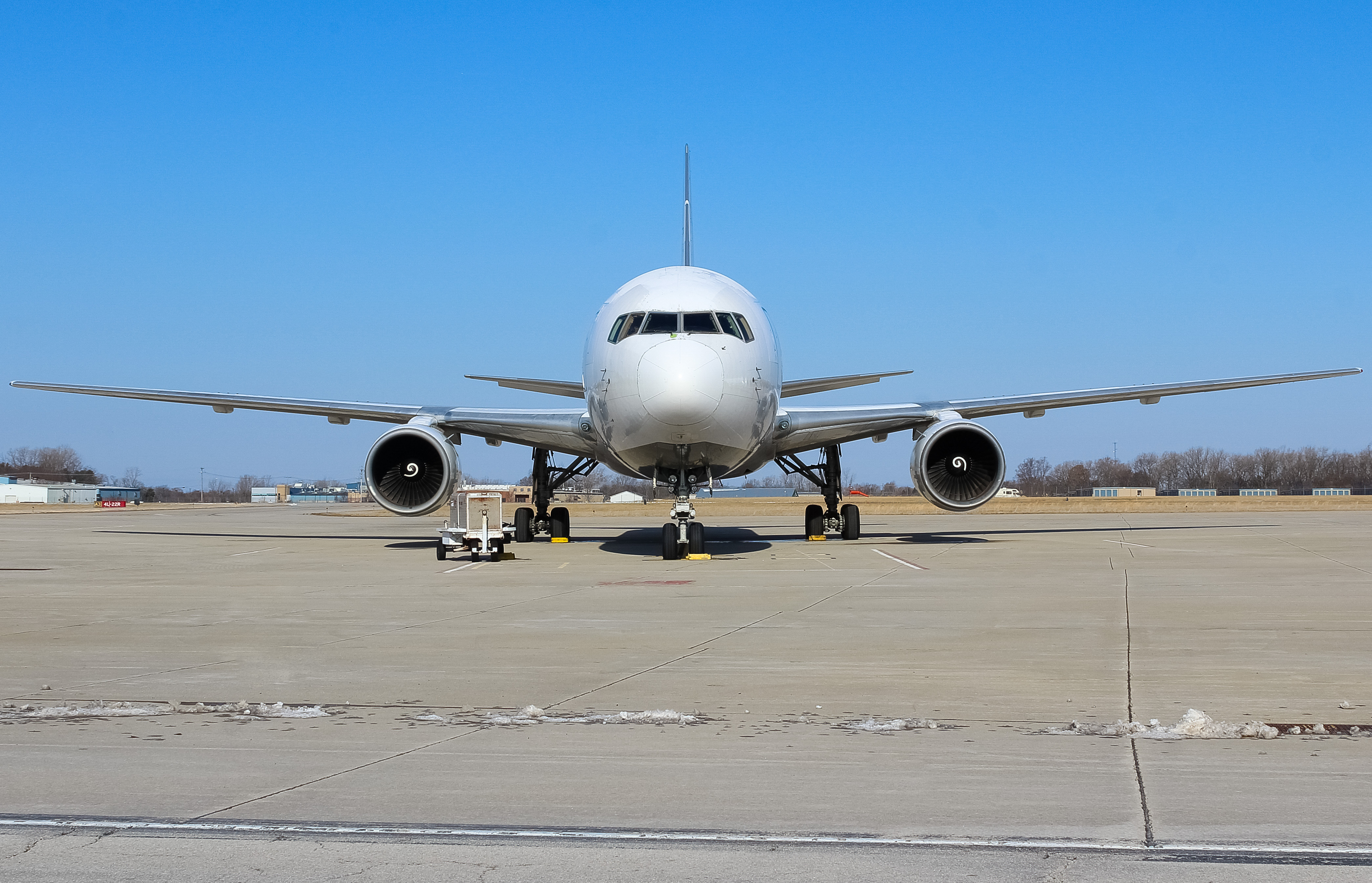 Full size: ATI International  Boeing 767-200F N762CX at Wilmington Air Park