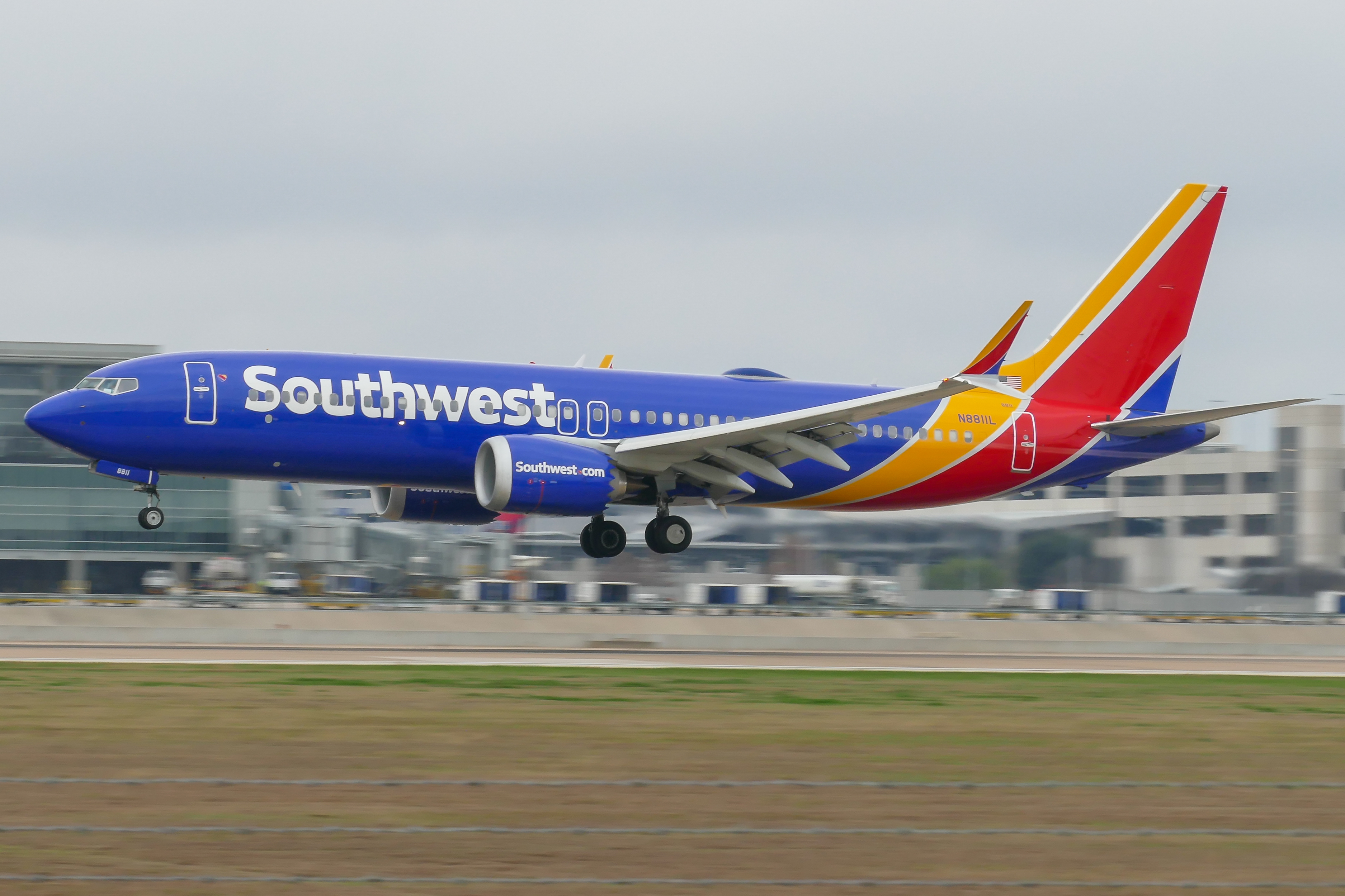 Full size: Southwest Airlines Boeing 737 MAX 8 N8811L at Austin-Bergstrom International Airport