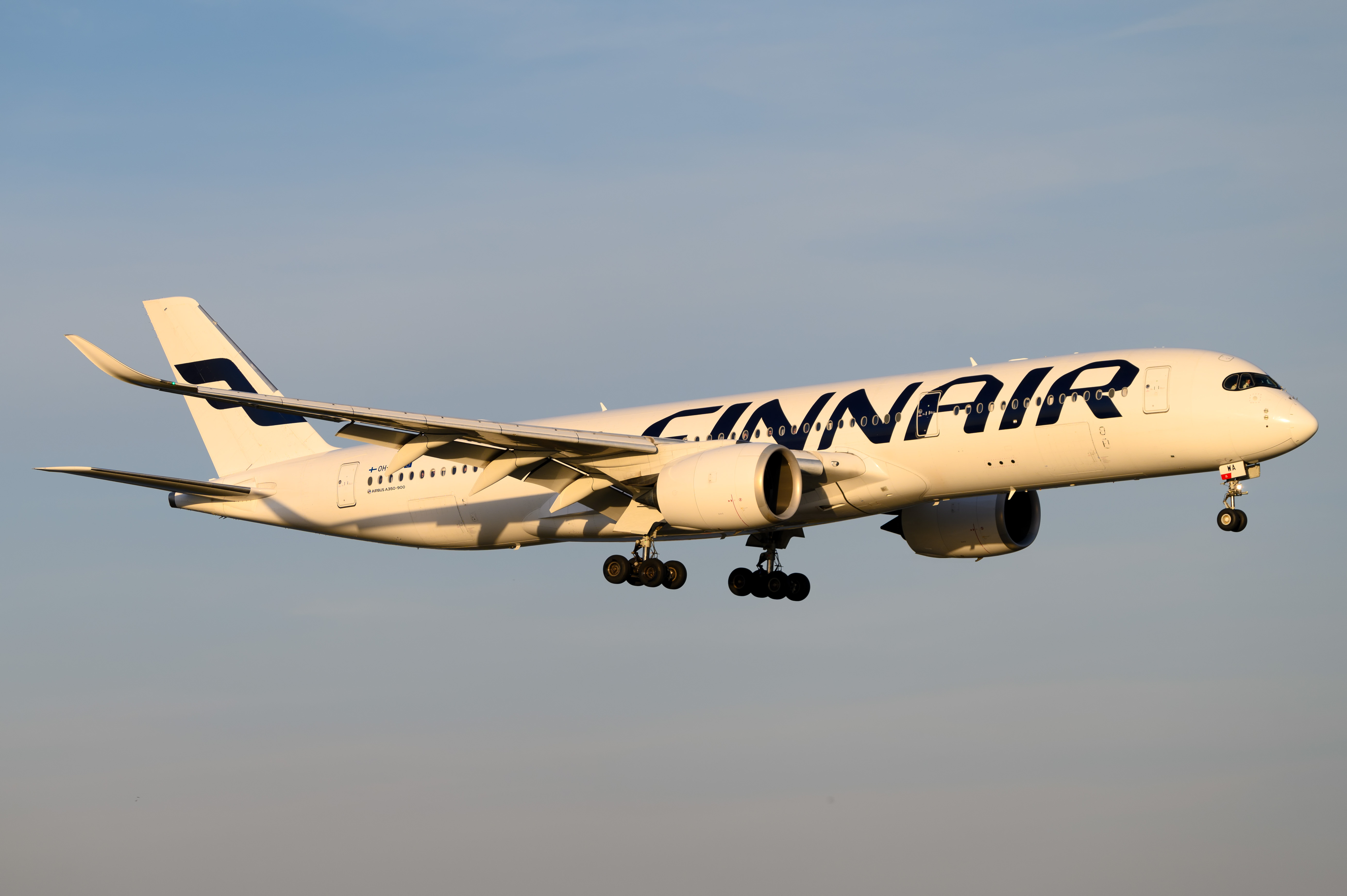 Full size: Finnair Airbus A350-900 OH-LWA at Orlando International Airport