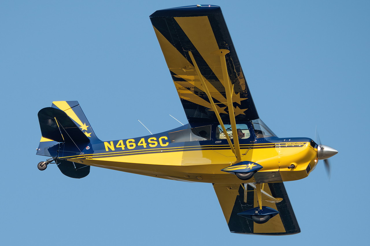 Full size: PRIVATE American Champion 8KCAB N464SC at Washington Dulles International Airport