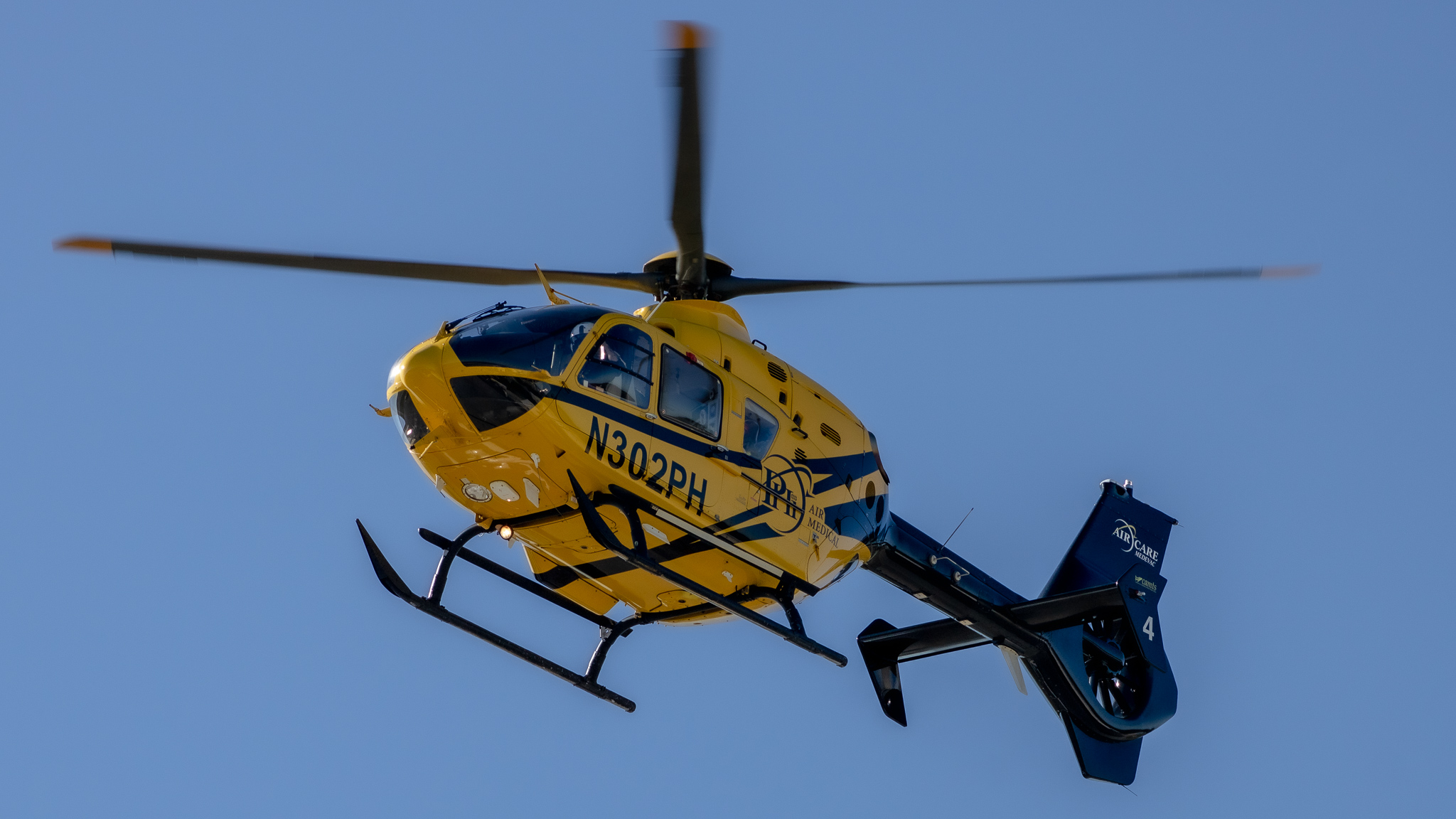 Full size: PHI Health Eurocopter EC-635 N302PH at Martin State Airport