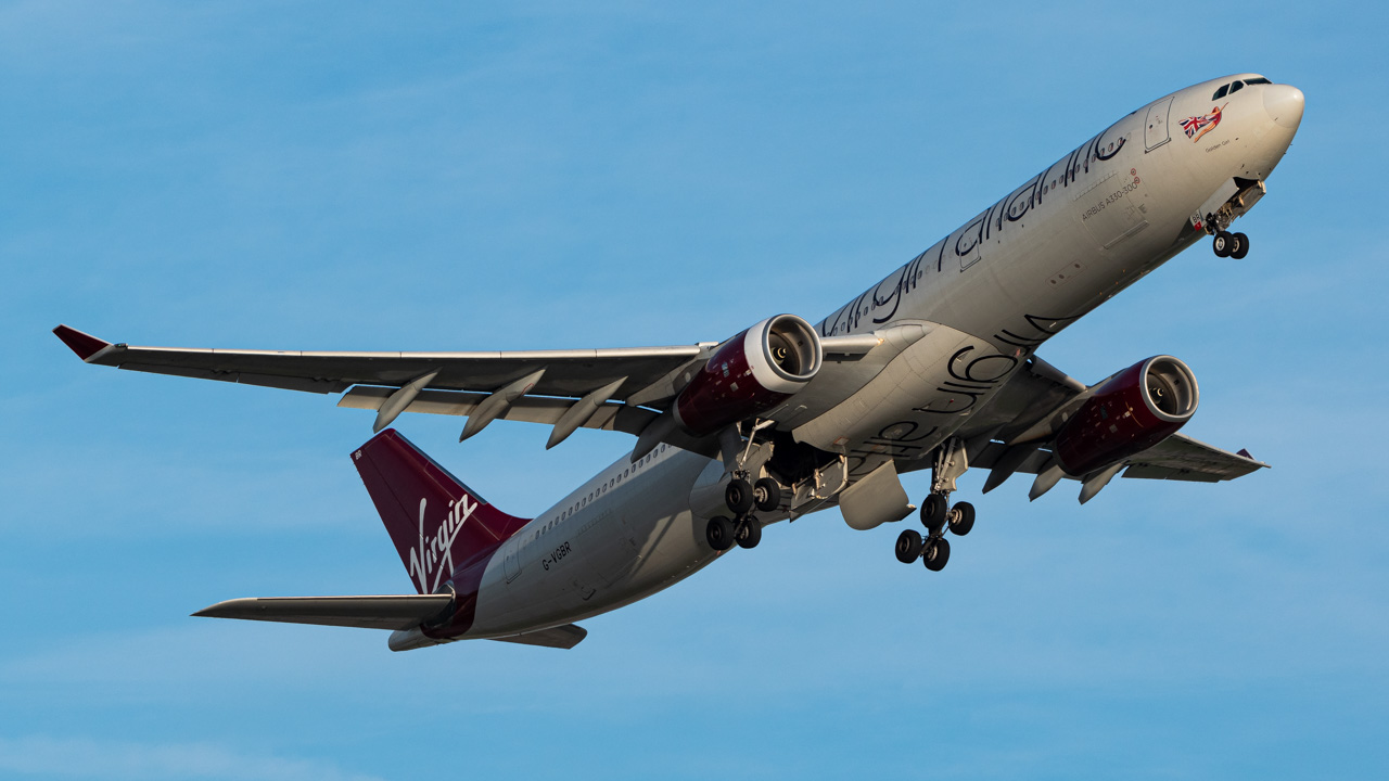 Full size: Virgin Atlantic  Airbus A330-300 G-VGBR at Hartsfield-Jackson Atlanta International Airport