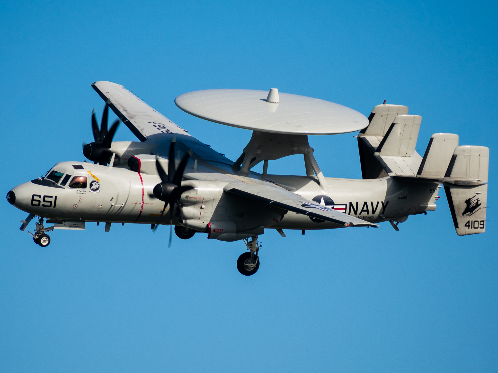 Full size: USN Nothrop Grumman E-2 Hawkeye 164109 at Wallops Flight Facility