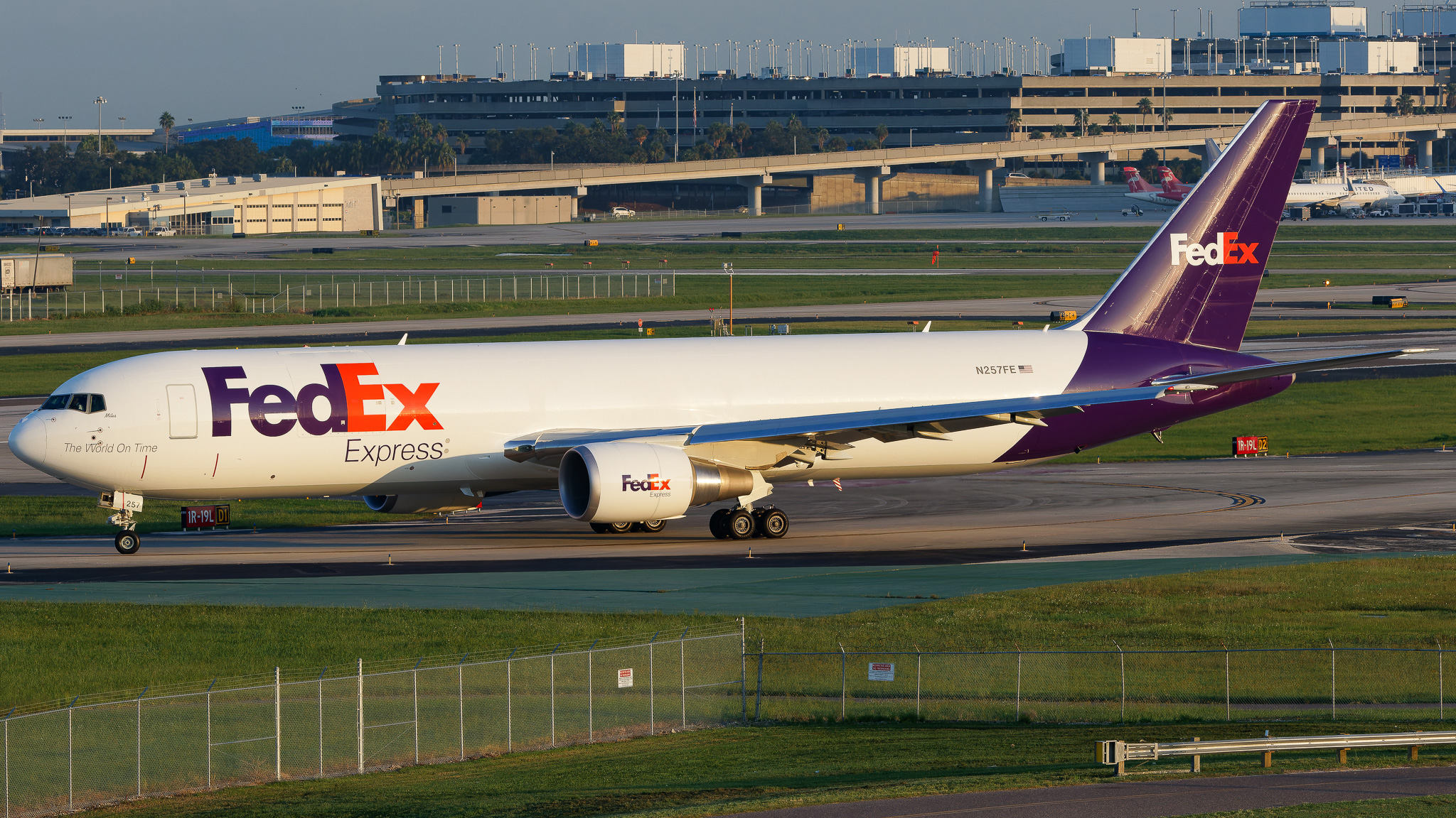 Full size: FedEx Boeing 767-300F N257FE at Tampa International Airport
