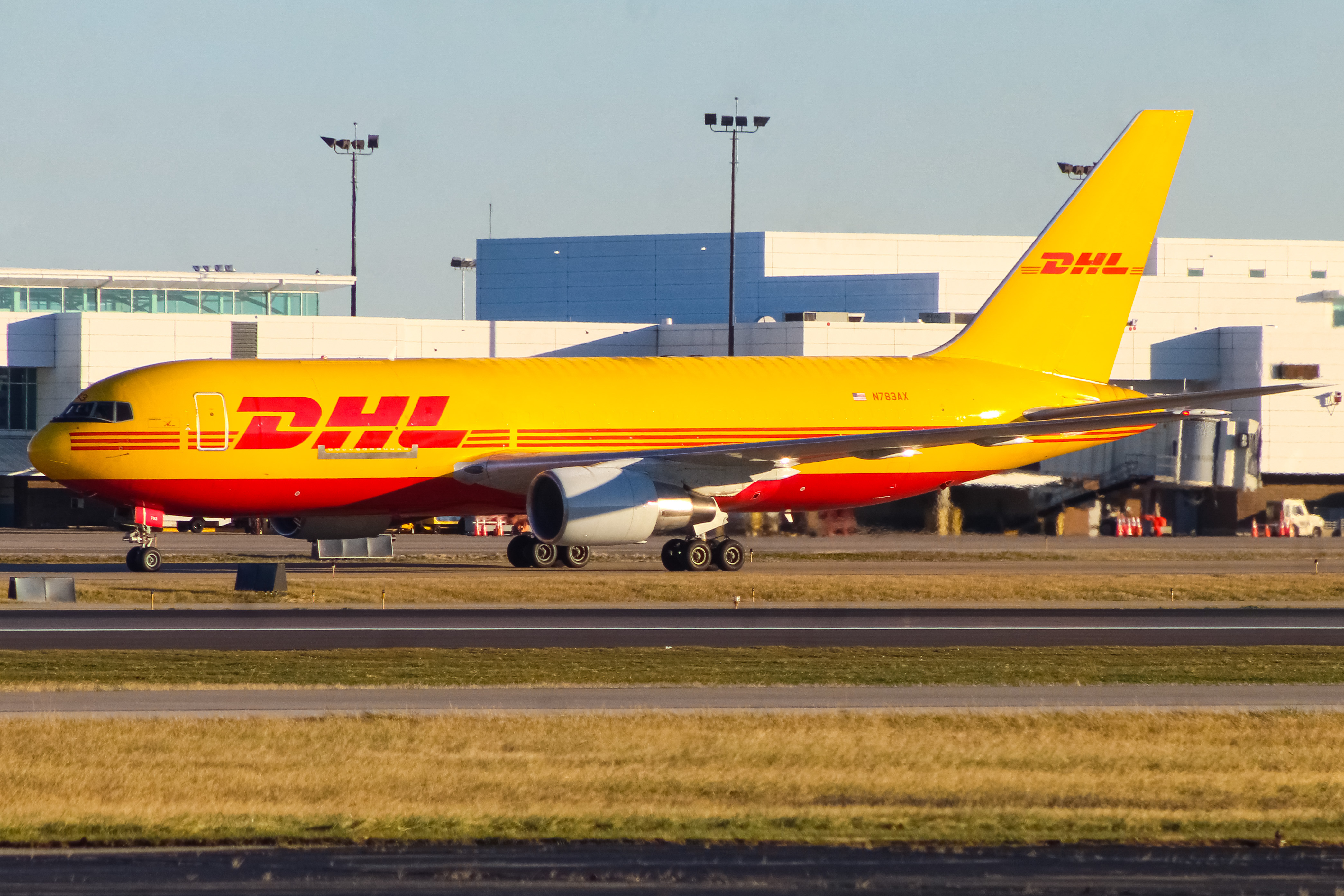 Full size: DHL Boeing 767-200F N783AX at Cincinnati/Northern Kentucky International Airport