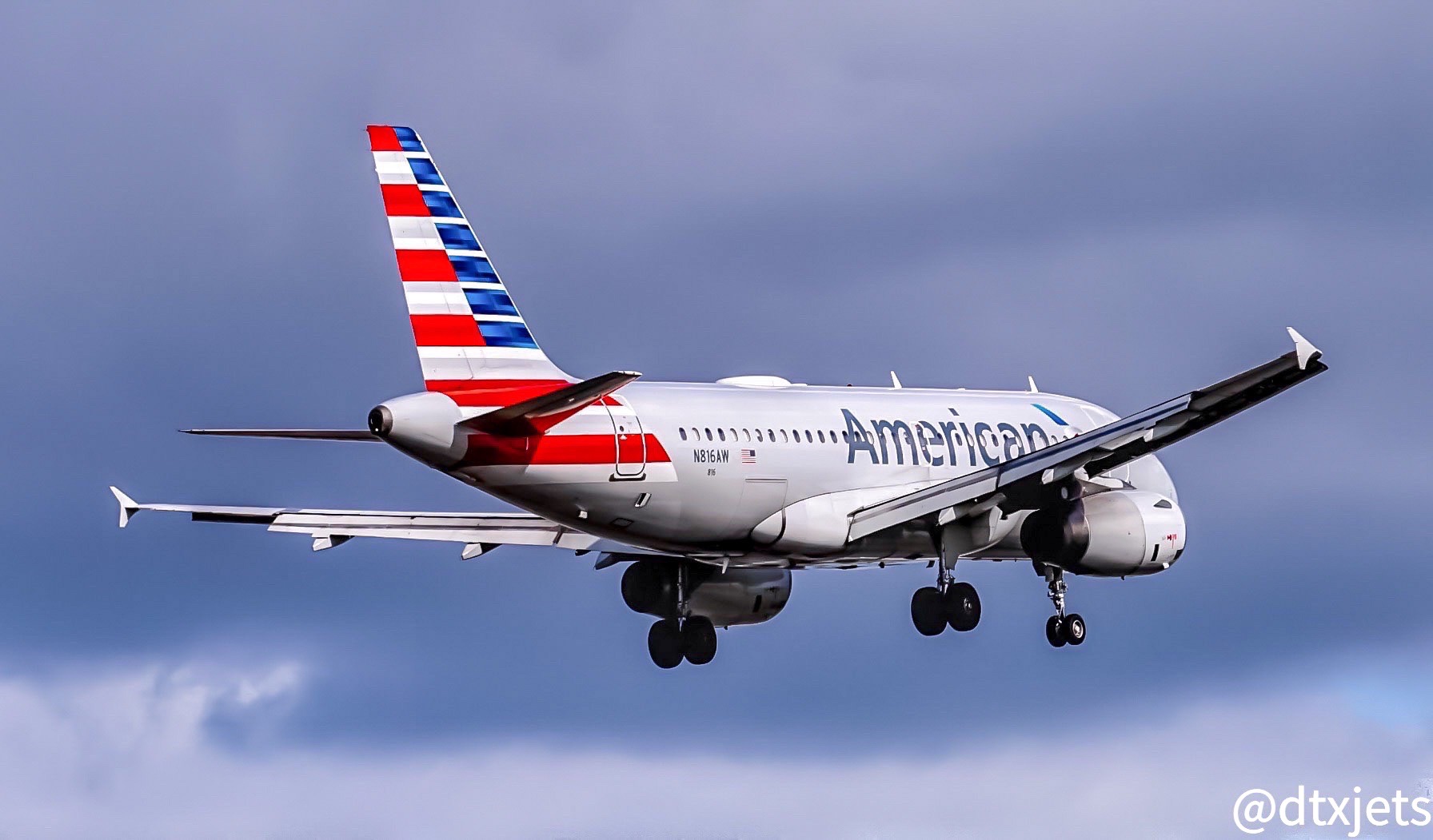 Full size: American Airlines Airbus A319 N816AW  at Dallas-Fort Worth International Airport
