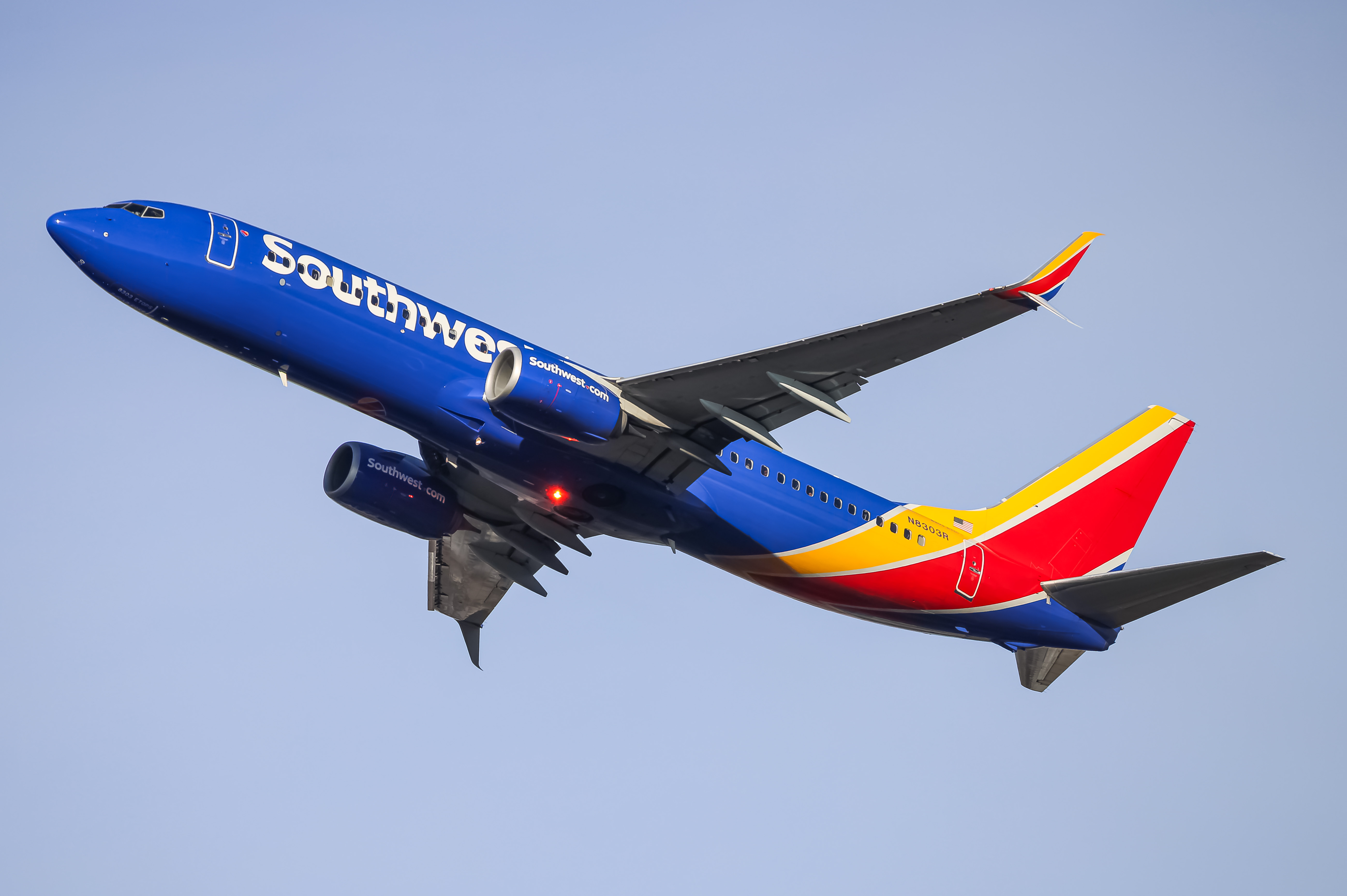 Full size: Southwest Airlines Boeing 737-800 N8303R at Baltimore/Washington International Thurgood Marshall Airport