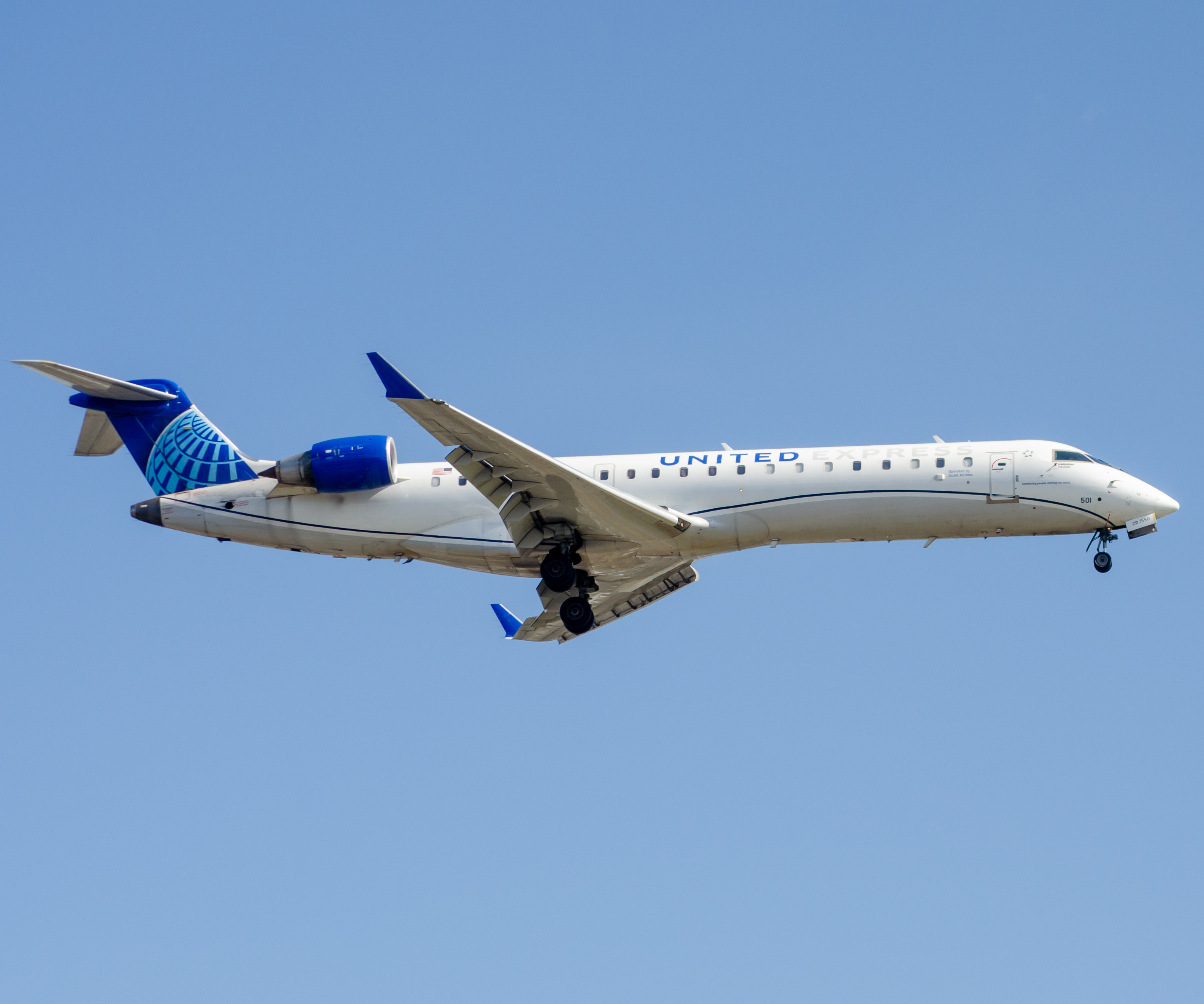 Full size: United Express Mitsubishi CRJ-550 N501GJ at Newark Liberty International Airport