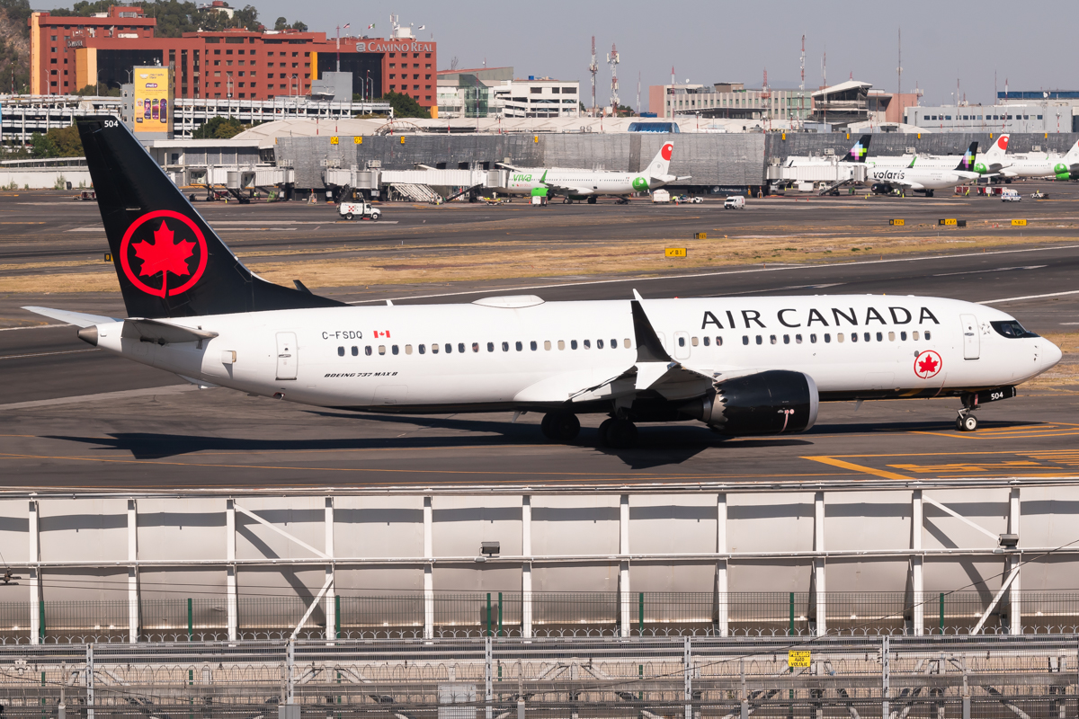 Full size: Air Canada Boeing 737 MAX 8 C-FSDQ at Mexico City International Airport