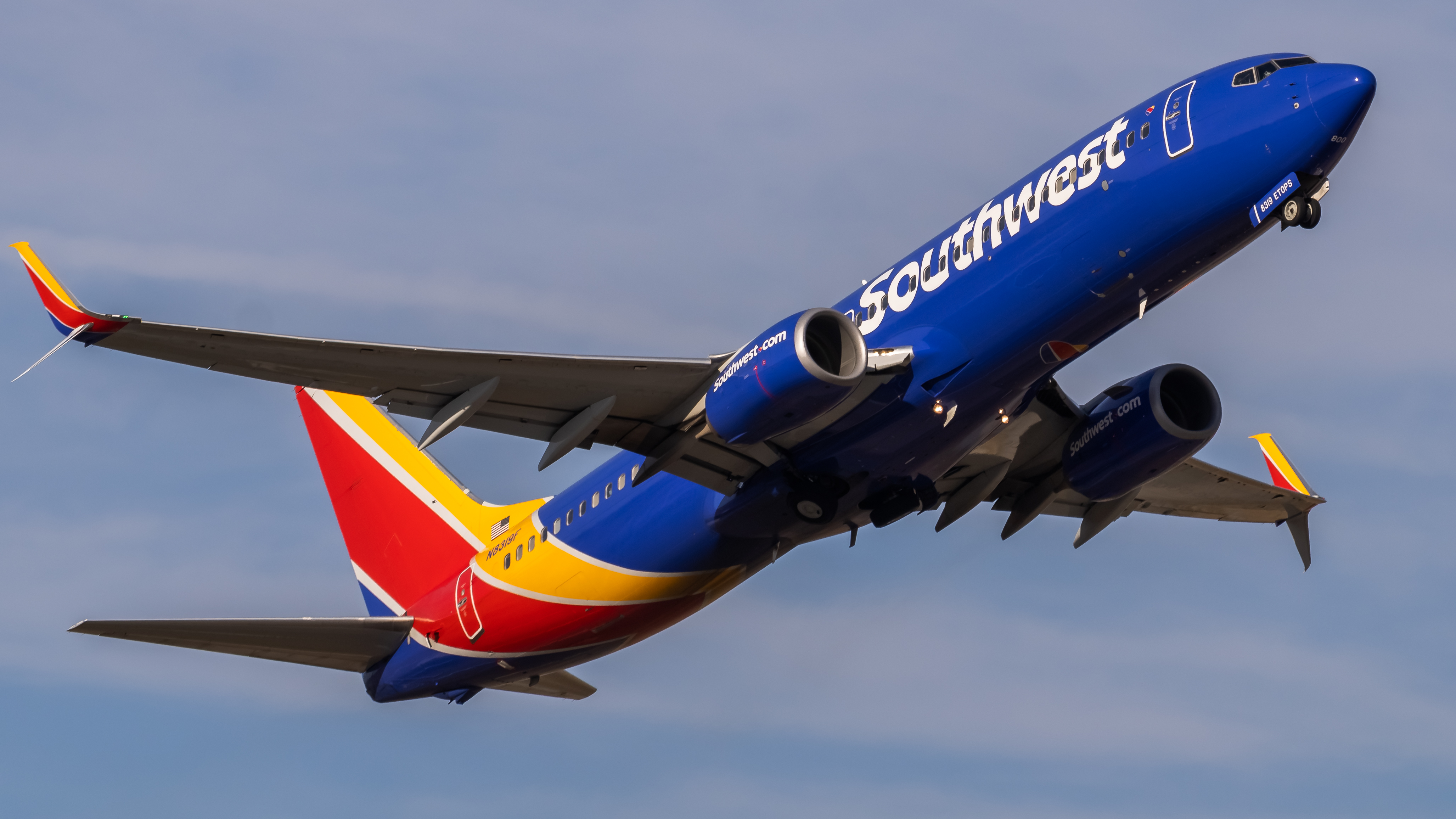 Full size: Southwest Airlines Boeing 737-800 N8319F at Baltimore/Washington International Thurgood Marshall Airport