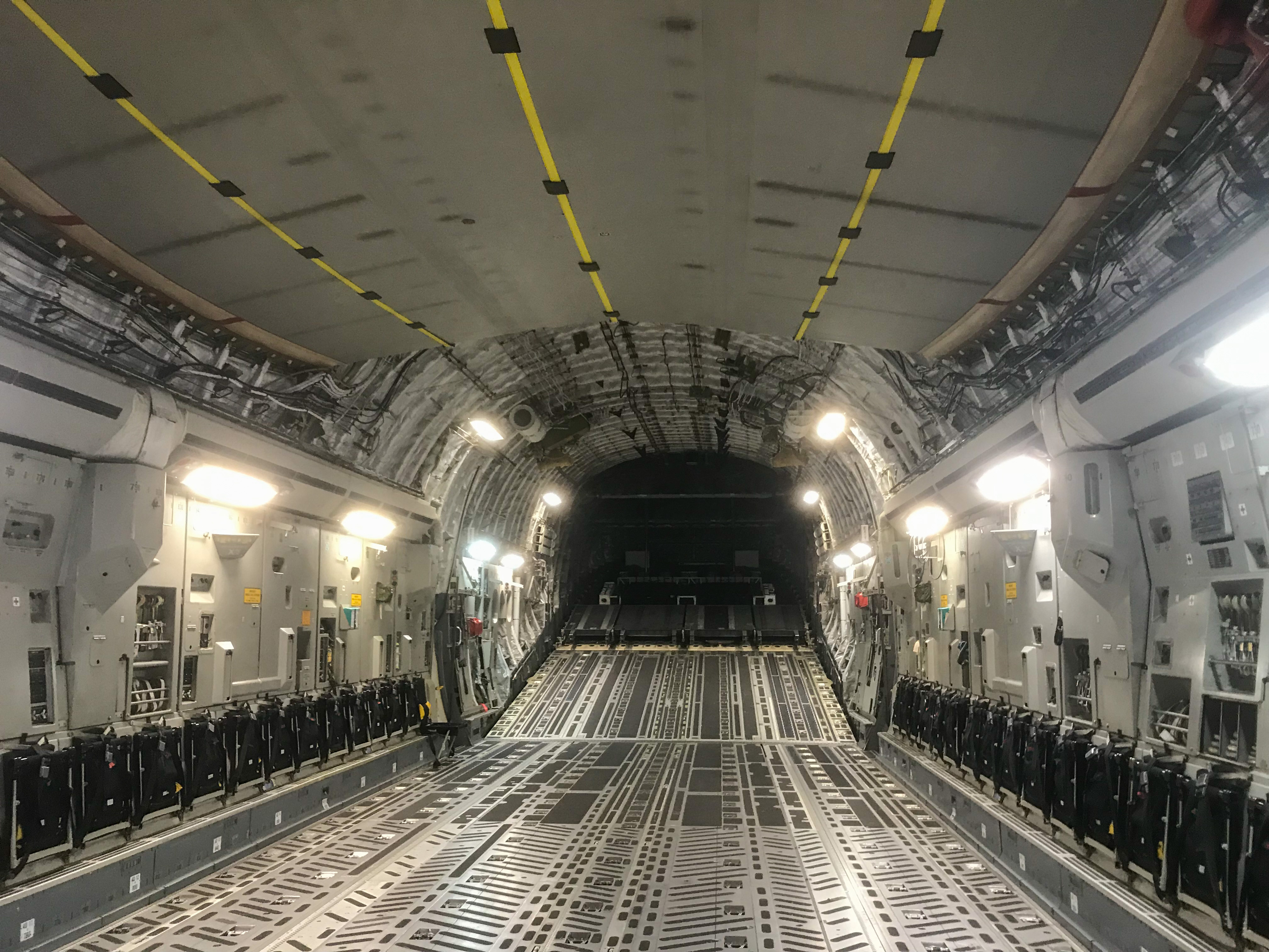 Full size: USAF - United States Air Force Boeing C-17 Globemaster III 10194 at Wright-Patterson Air Force Base