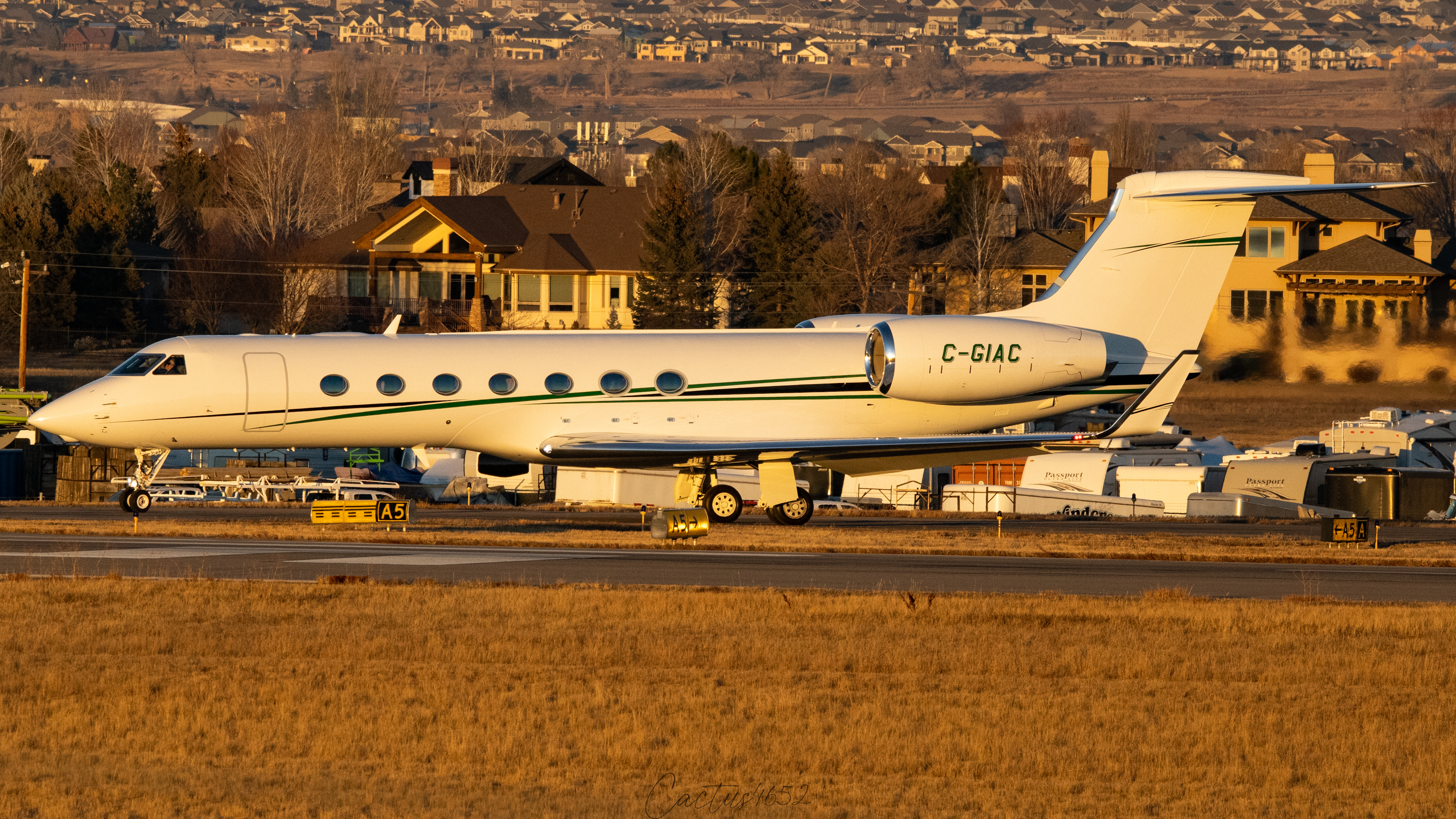 Full size: PRIVATE Gulfstream G550 C-GIAC at Northern Colorado Regional Airport