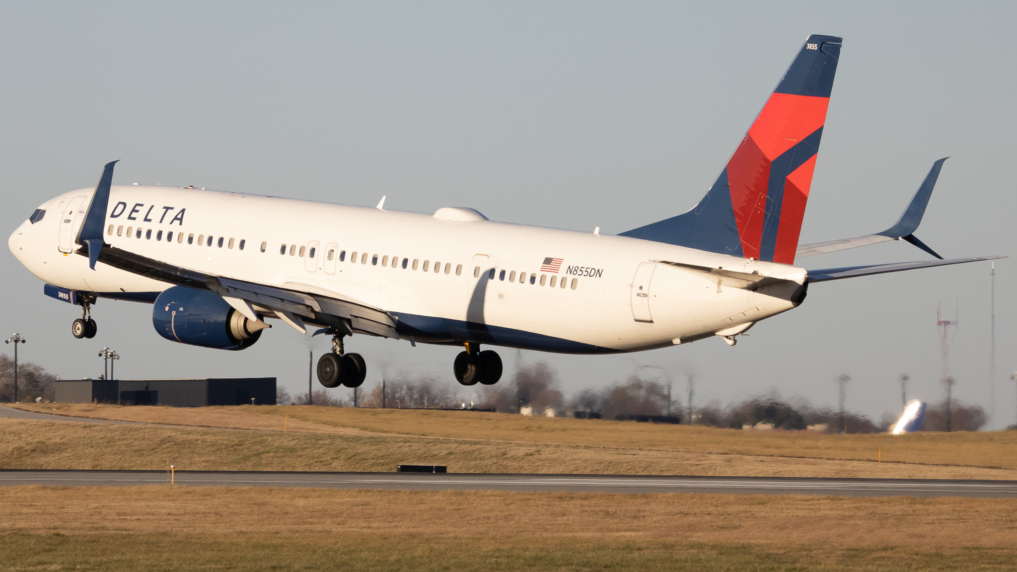 Full size: Delta Airlines Boeing 737-900ER N855DN at Baltimore/Washington International Thurgood Marshall Airport
