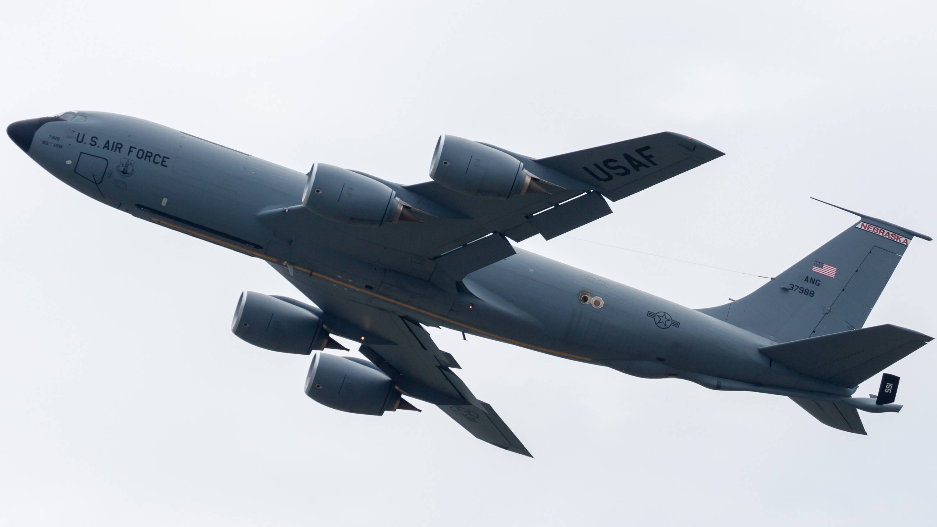 Full size: USAF - United States Air Force Boeing KC-135 Stratotanker 63-7988 at Daytona Beach International Airport