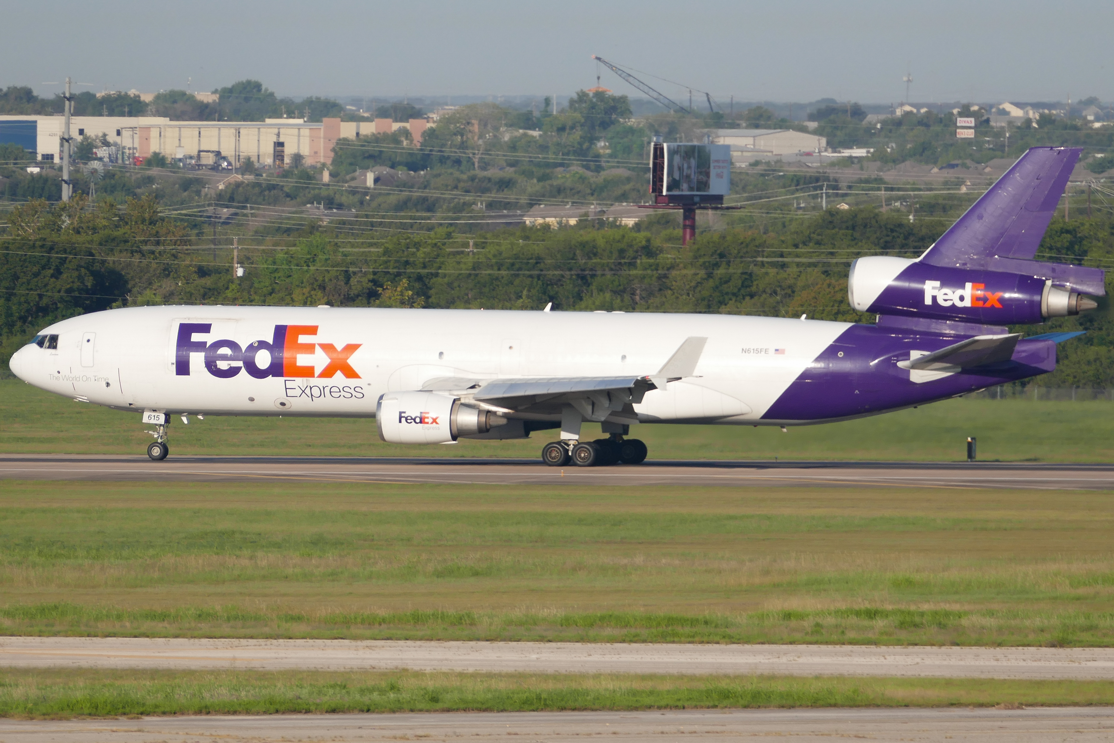 Full size: FedEx McDonnell Douglas MD-11F N615FE at Austin-Bergstrom International Airport