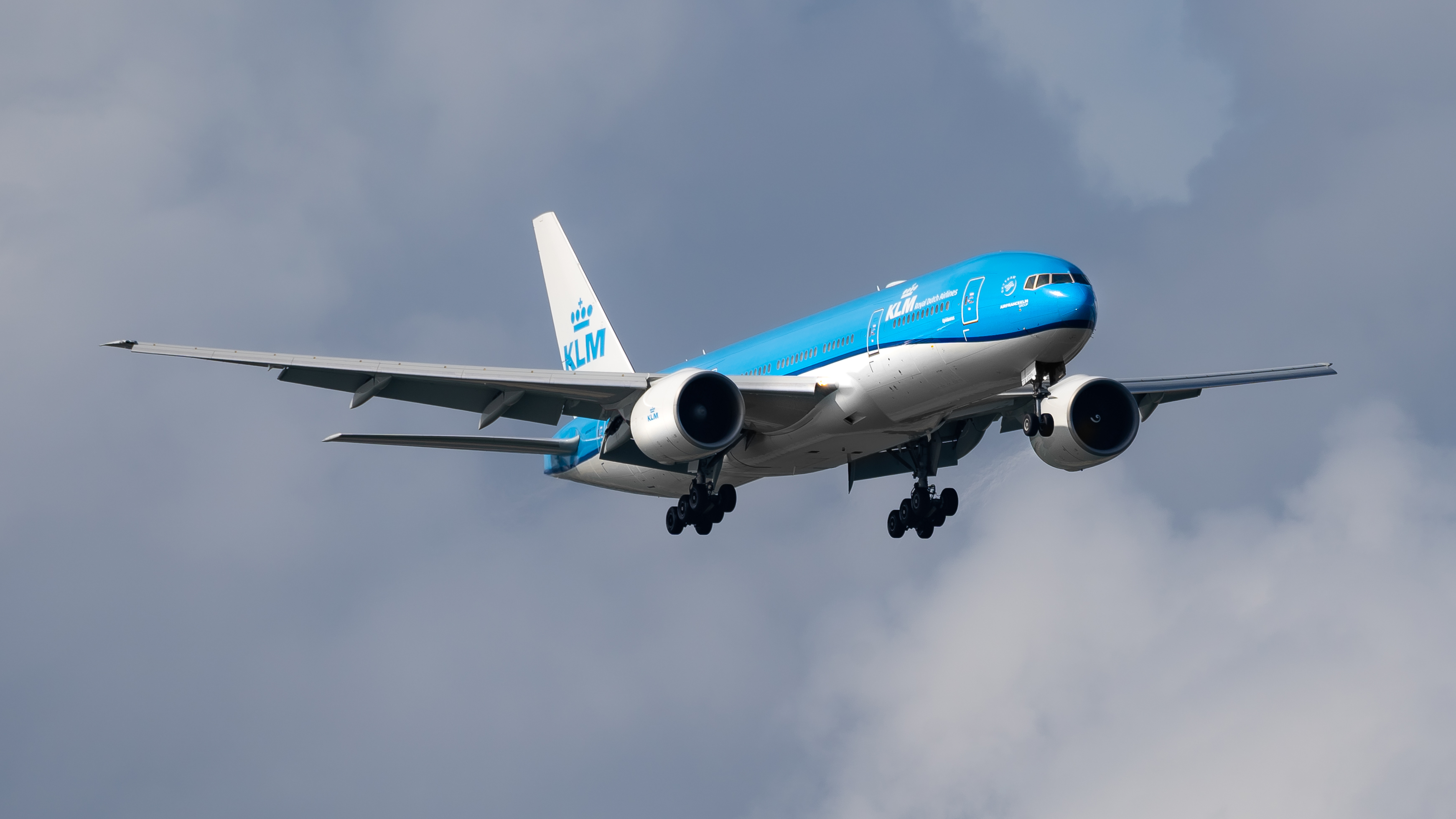 Full size: KLM Boeing 777-200ER PH-BQE at Singapore-Changi Airport