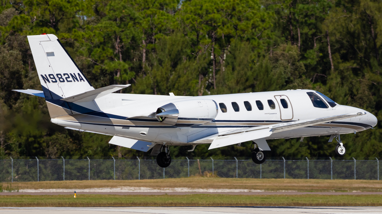 Full size: PRIVATE Cessna Citation 550 N982NA at Naples Municipal Airport