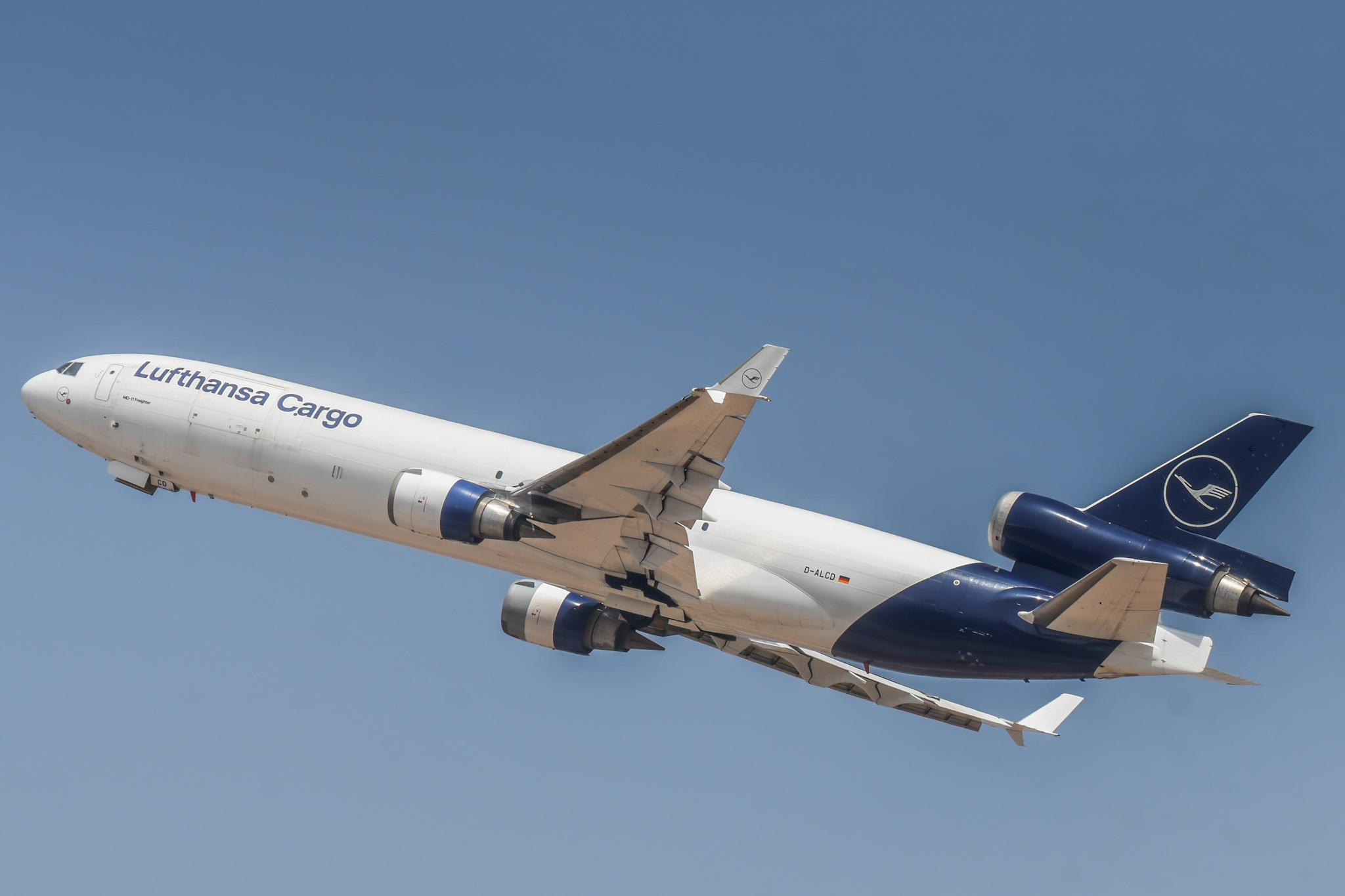 Full size: Lufthansa Cargo McDonnell Douglas MD-11F D-ALCD at Tel Aviv-Ben Gurion Airport