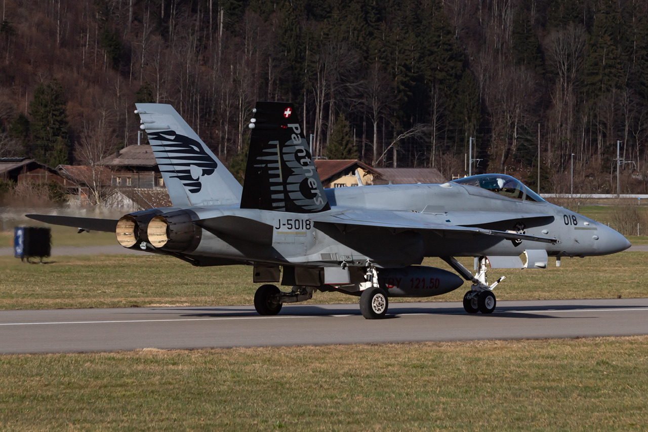 Full size: Swiss Air Force McDonnel Douglas F/A-18 Hornet J-5018 at 