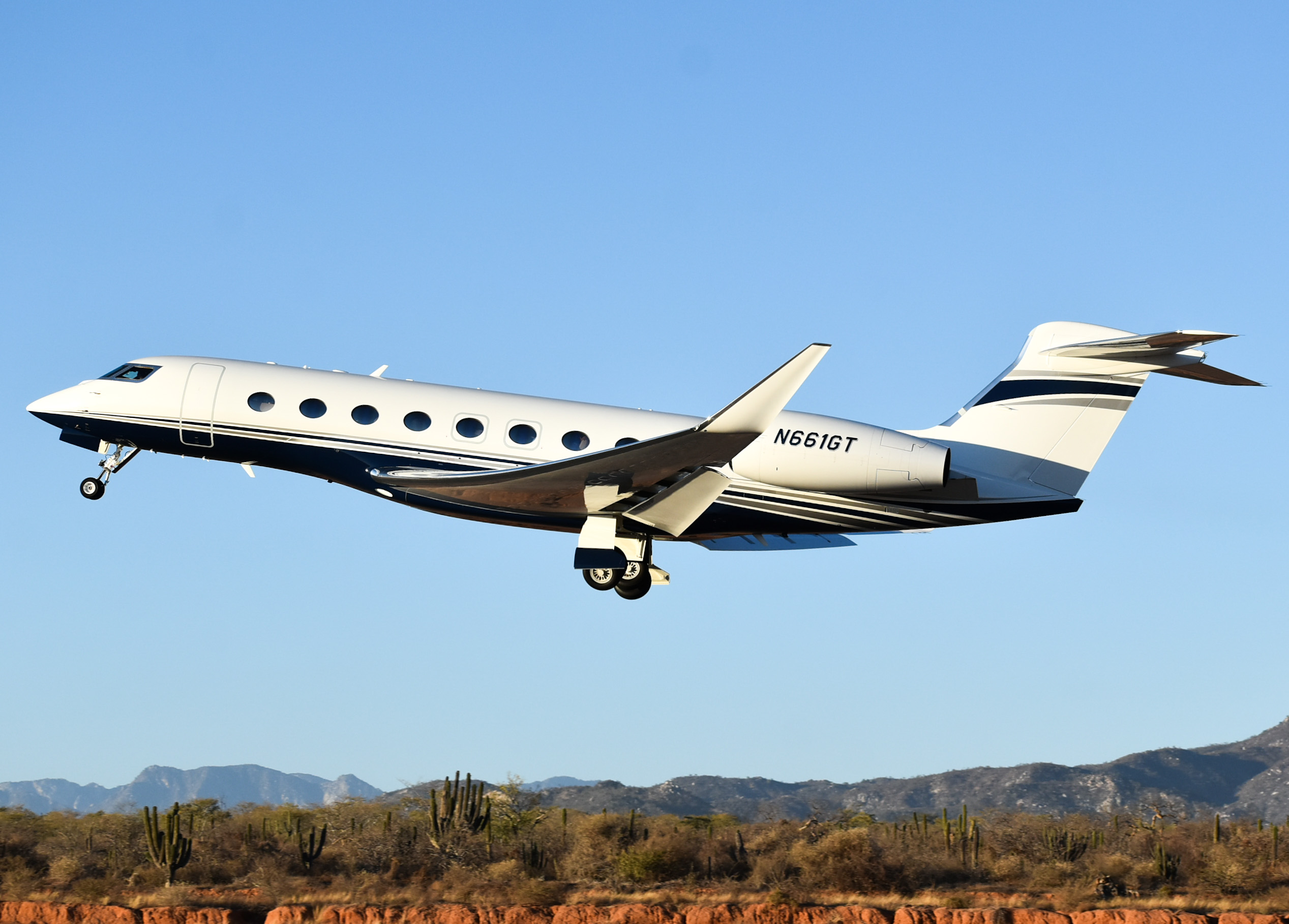 Full size: Rhys Vineyards LLC Gulfstream G650 N661GT at Aeropuerto de Cabo San Lucas Internacional