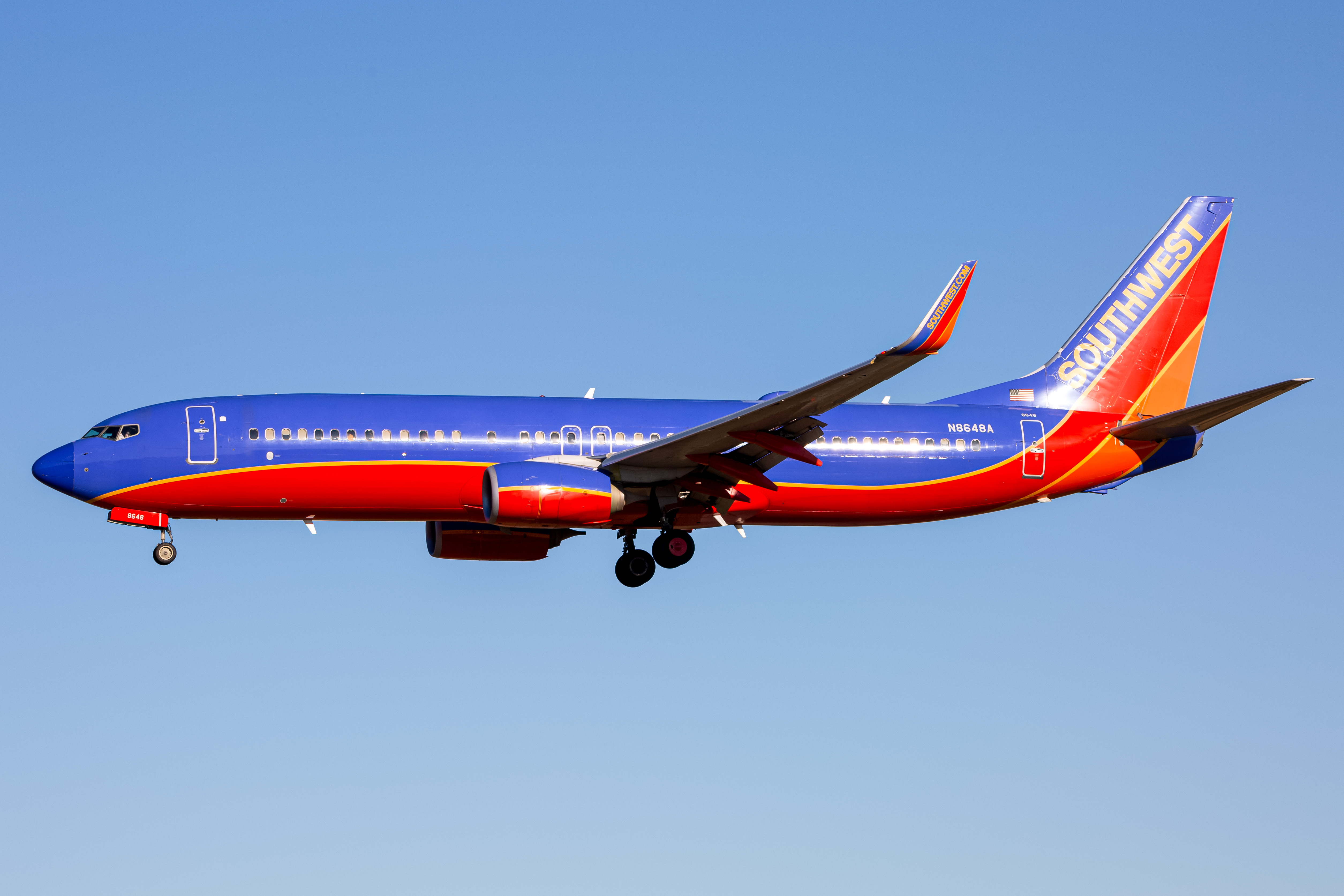 Full size: Southwest Airlines Boeing 737-800 N8648A at Baltimore/Washington International Thurgood Marshall Airport