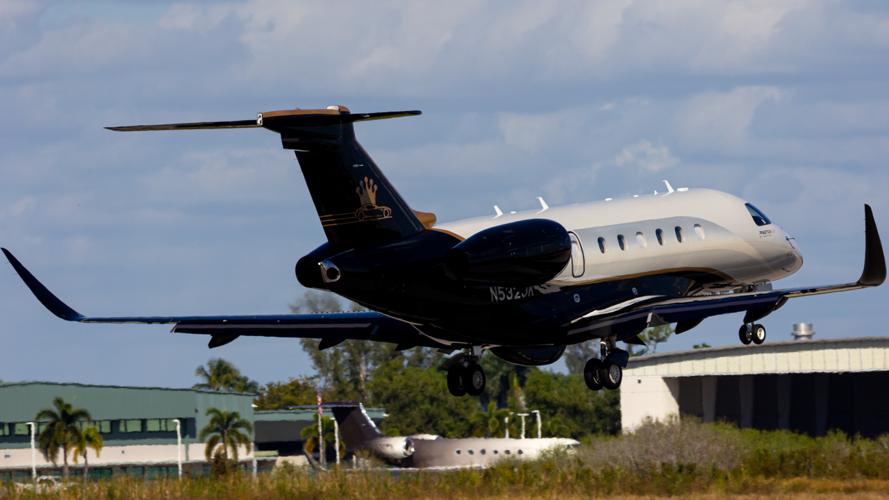 Full size: PRIVATE Embraer Praetor 600 N532JK at Naples Municipal Airport