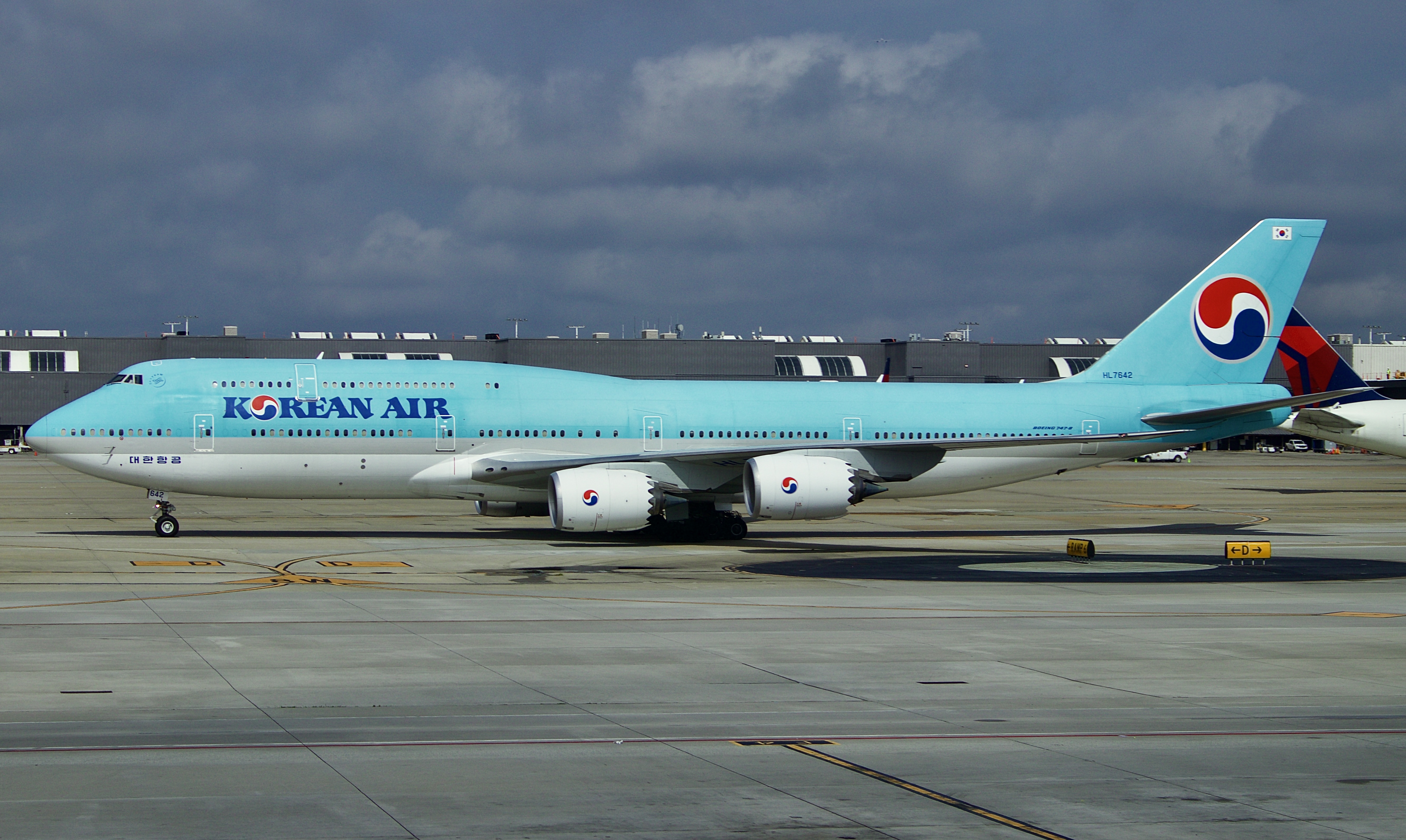 HL7642 | Korean Air Boeing 747-8i at ATL | AeroXplorer