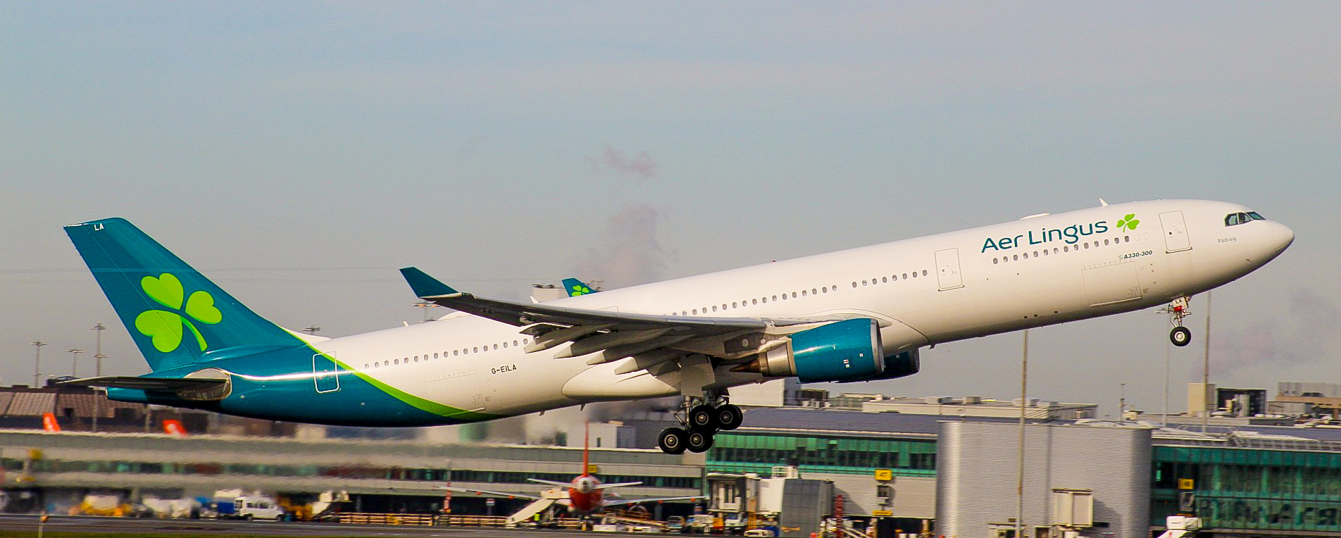 Full size: Aer Lingus Airbus A330-300 G-EILA at Manchester Airport