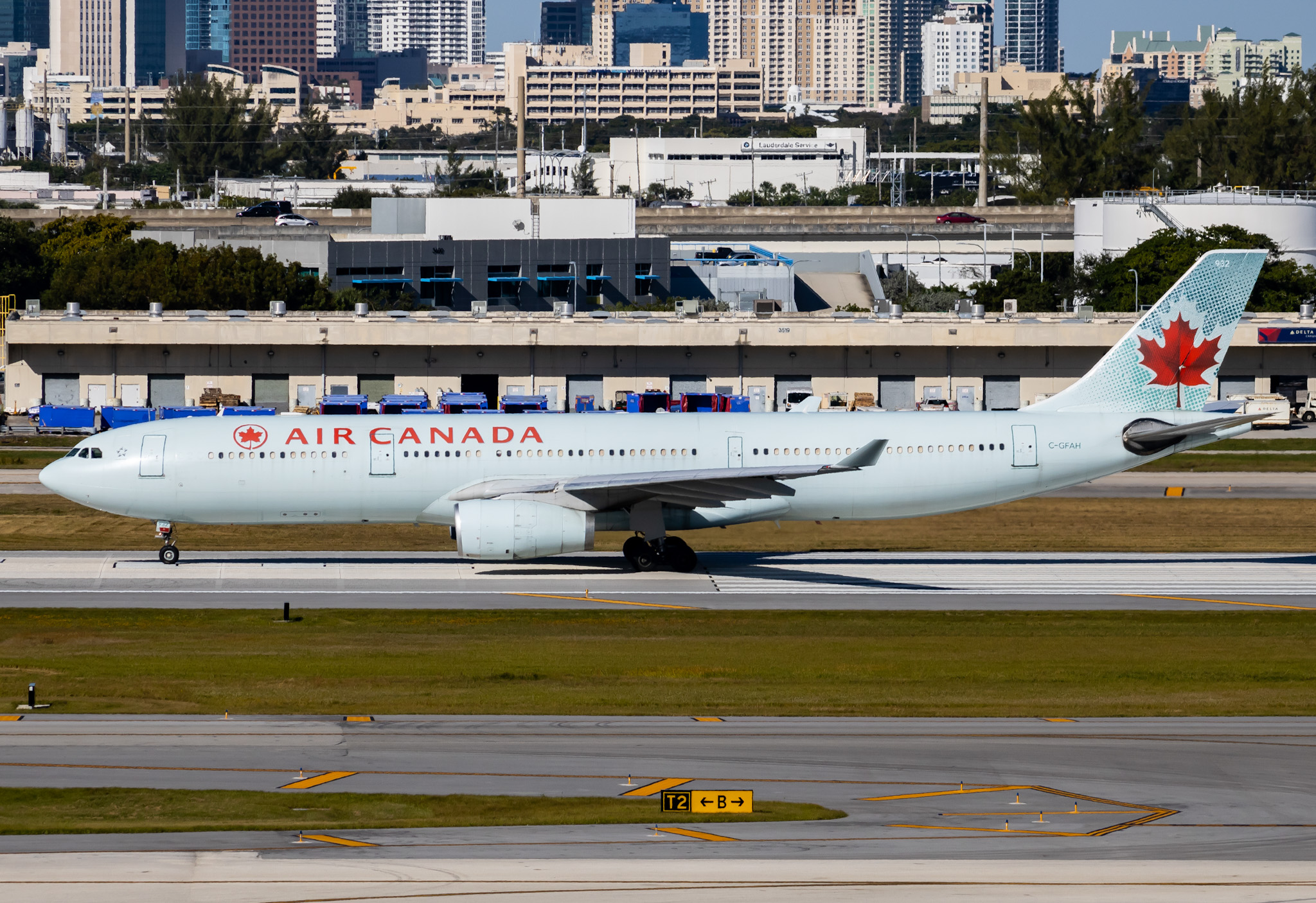 Full size: Air Canada Airbus A330-300 C-GFAH at Fort Lauderdale/Hollywood International Airport