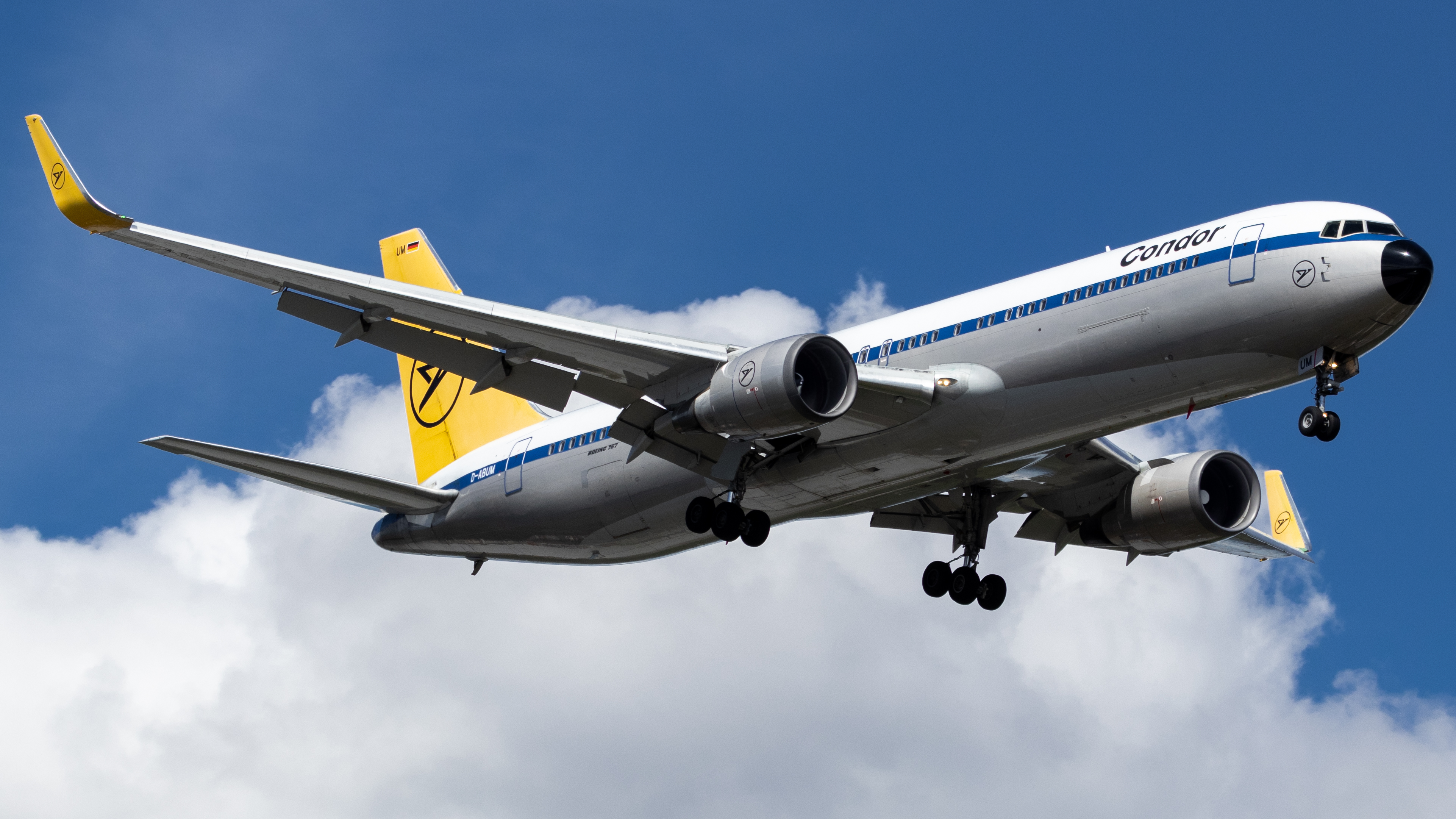 Full size: Condor Boeing 767-300 D-ABUM at Seattle-Tacoma International Airport