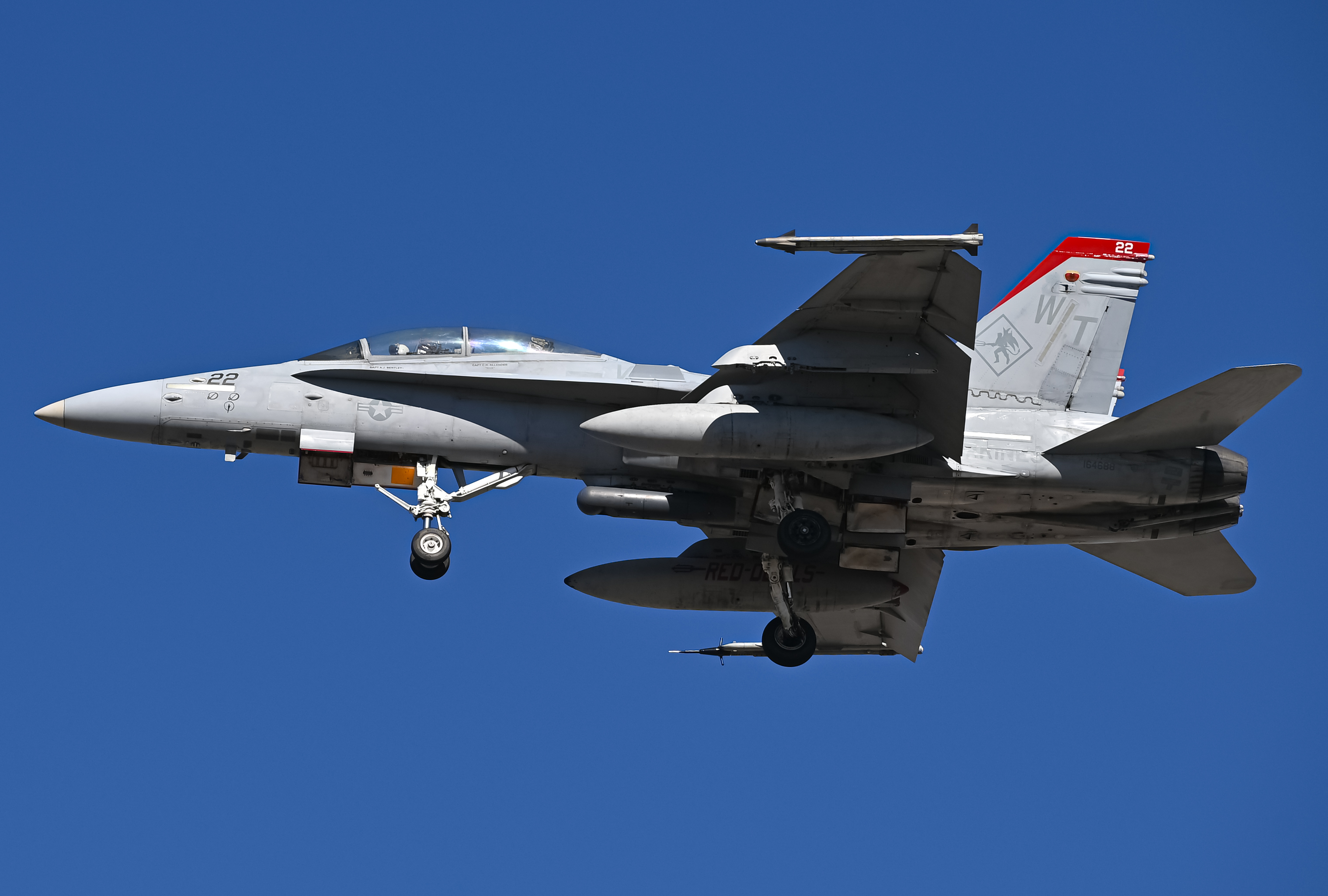 Full size: USMC - United States Marine Corp McDonnel Douglas F/A-18 Hornet 164688 at Brown Field Municipal Airport