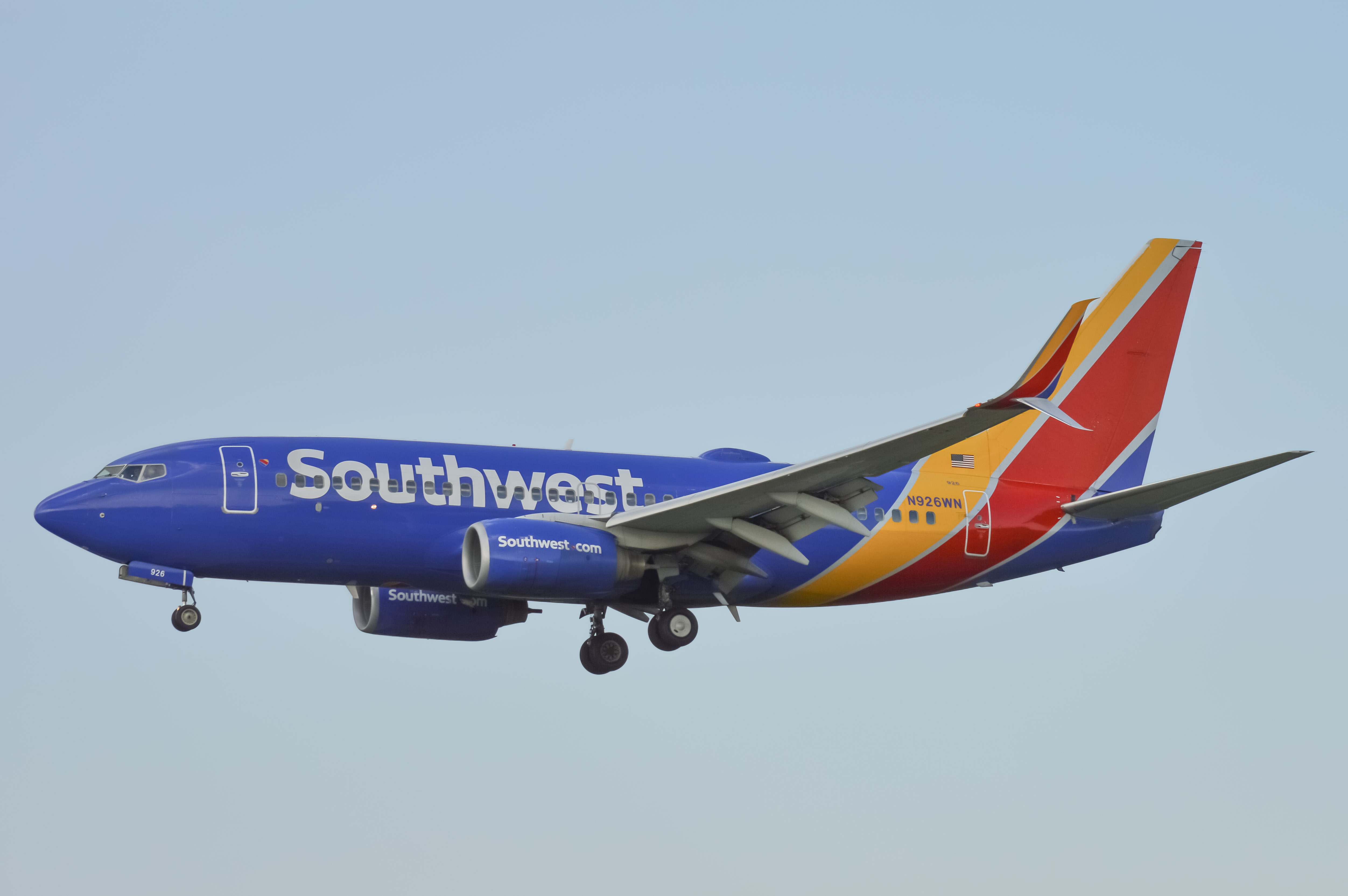 Full size: Southwest Airlines Boeing 737-700 N926WN at Baltimore/Washington International Thurgood Marshall Airport