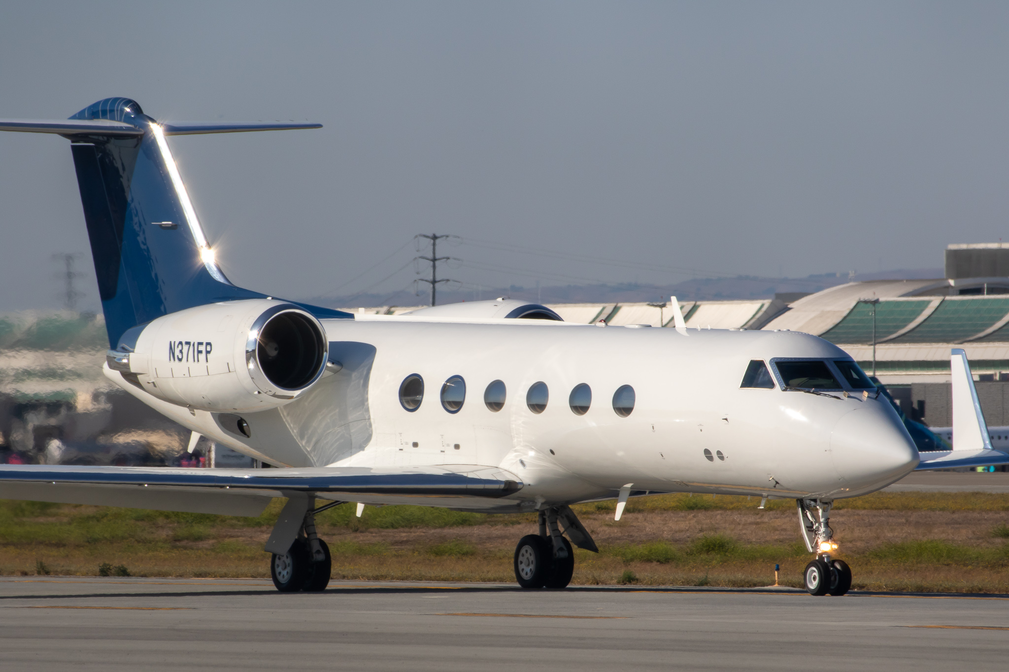 Full size: PRIVATE Gulfstream IV-SP N371FP at Norman Y Mineta San Jose International Airport