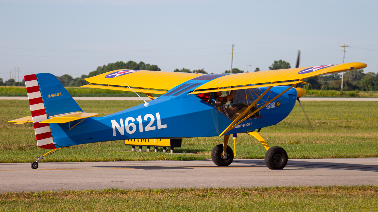 Full size: PRIVATE Aeropro A-220 N612L at Delaware Municipal Airport