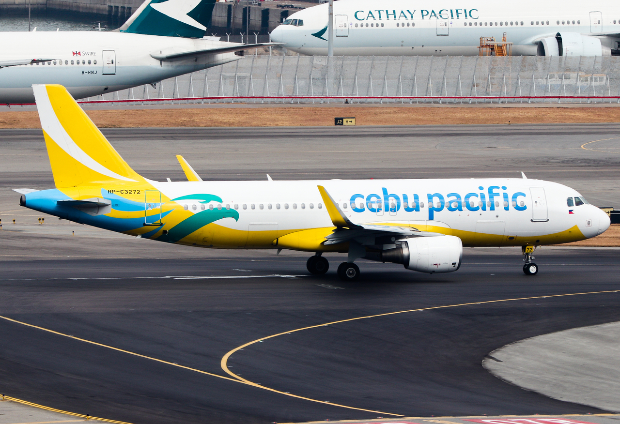 Full size: Cebu Pacific Airbus A320 RP-C3272 at Hong Kong International Airport