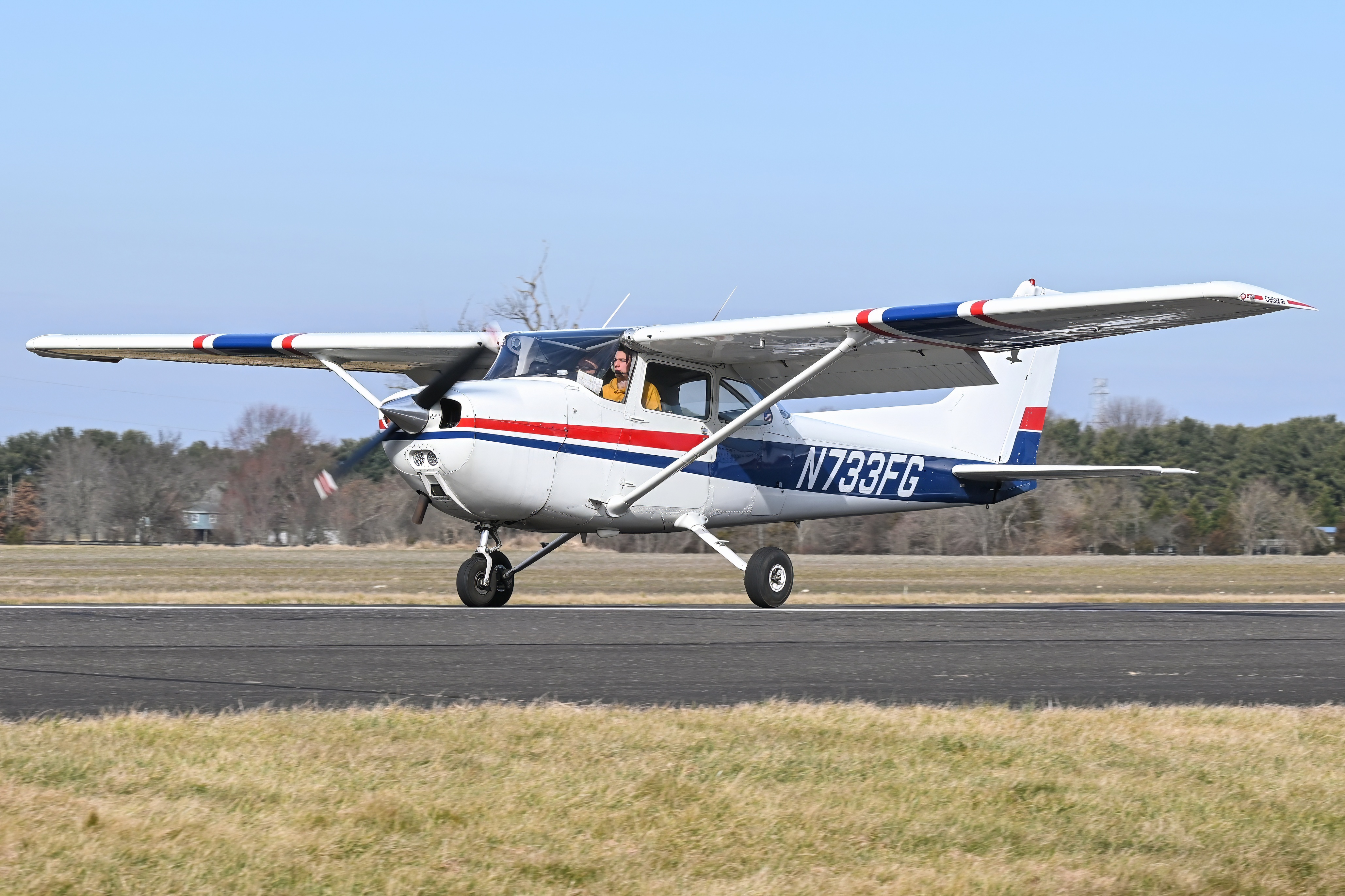 Full size: PRIVATE Cessna 172 N733FG at Flying W Airport