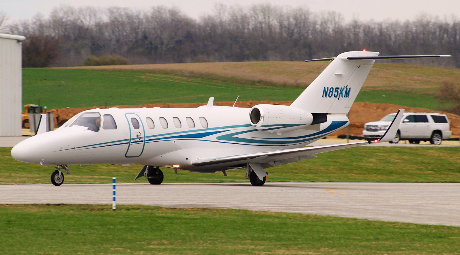 Full size: PRIVATE Cessna Citation 525A N85KM at York Airport