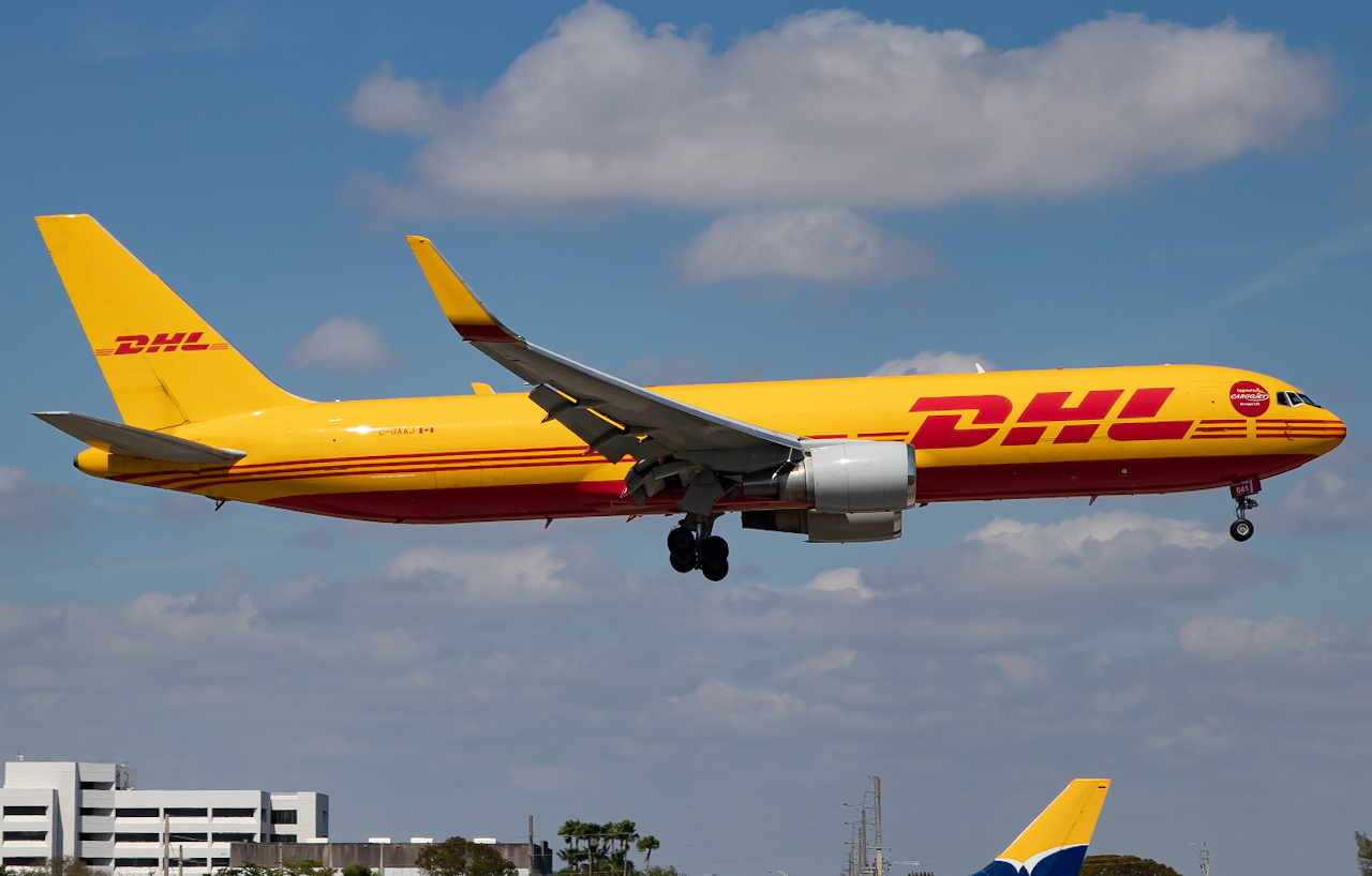 Full size: Cargojet Airways Boeing 767-300ER BDSF C-GAAJ at Miami International Airport