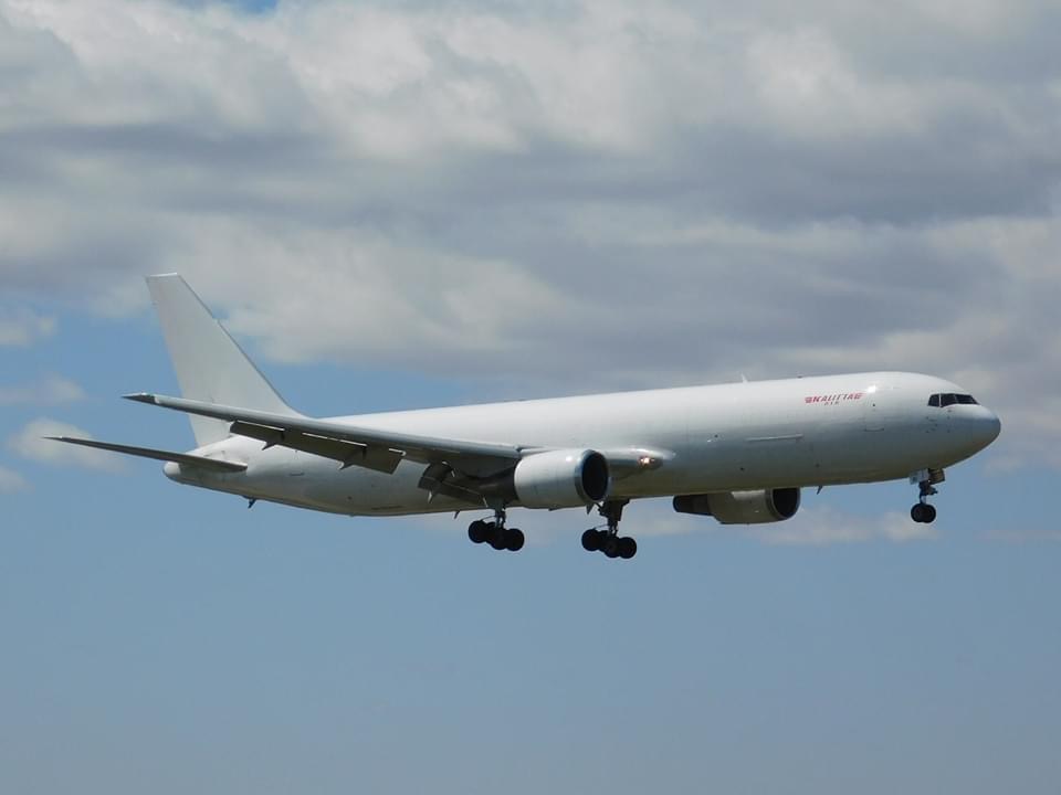 Full size: Kalitta  Boeing 767-300F N765CK at General Mitchell International Airport