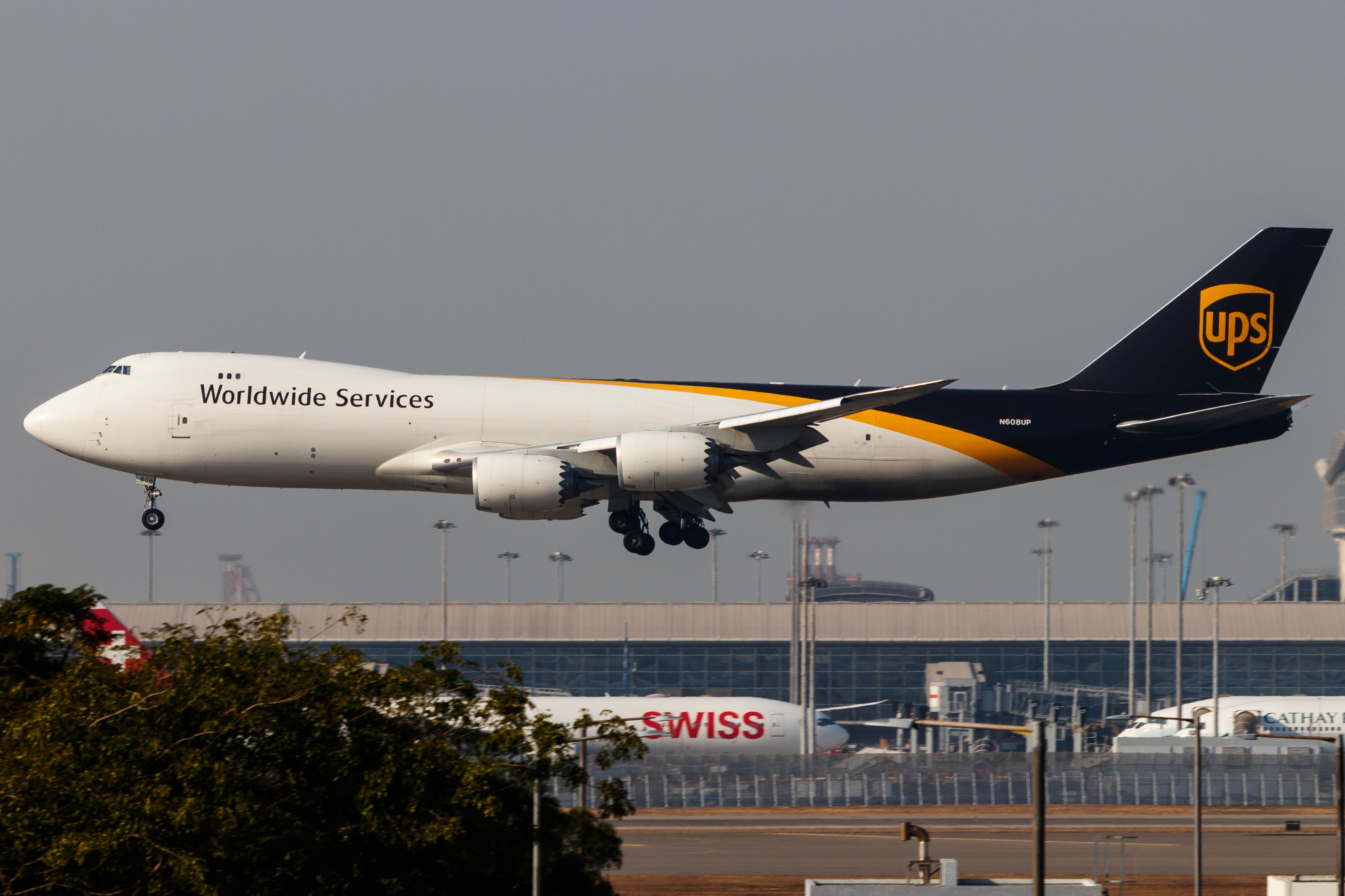 Full size: United Parcel Service Boeing 747-8F N608UP at Hong Kong International Airport