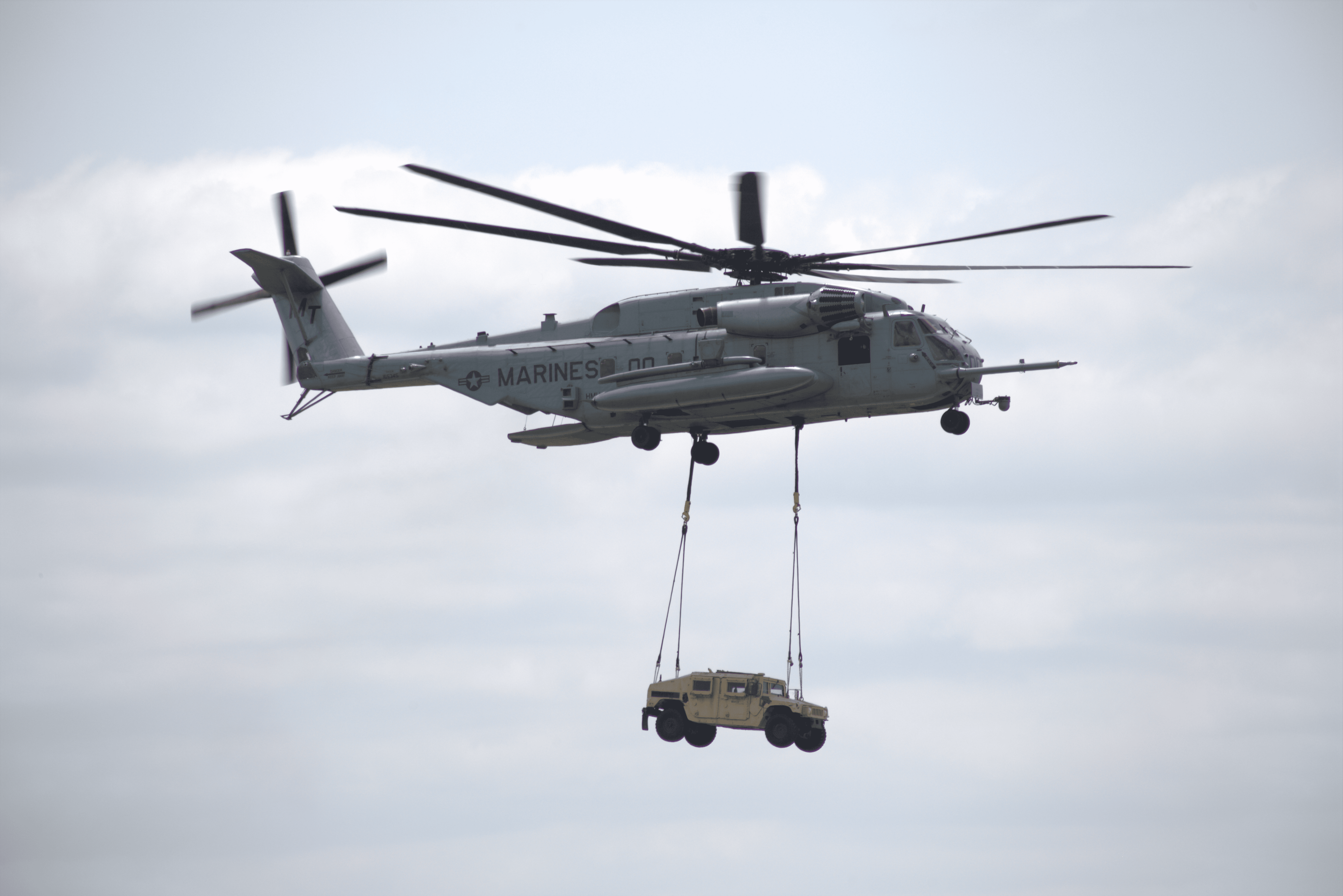 Full size: USMC - United States Marine Corp Sikorsky CH-53E Super Stallion  165345 at McGuire Field (Joint Base Mc Guire Dix Lakehurst) Airport